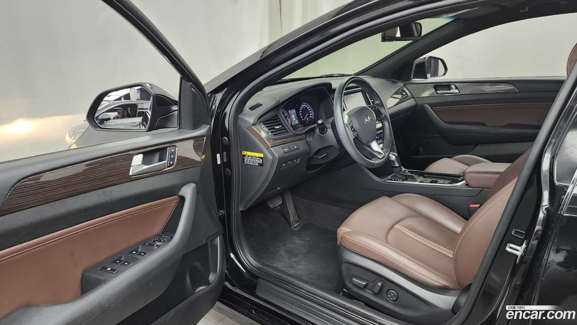 Sonata Hyundai 2018.7-INNER-010