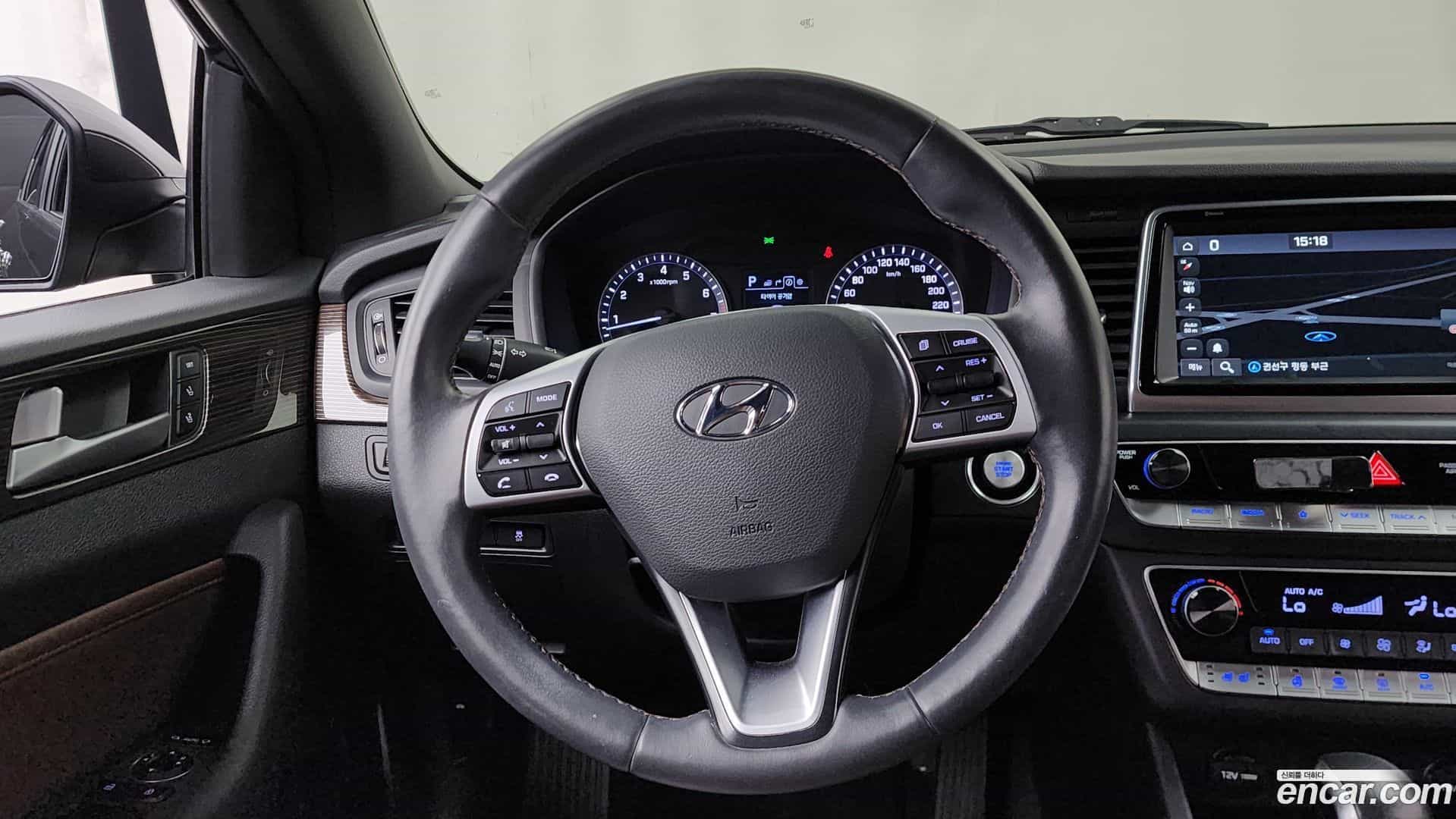 Sonata Hyundai 2018.7-OPTION-017