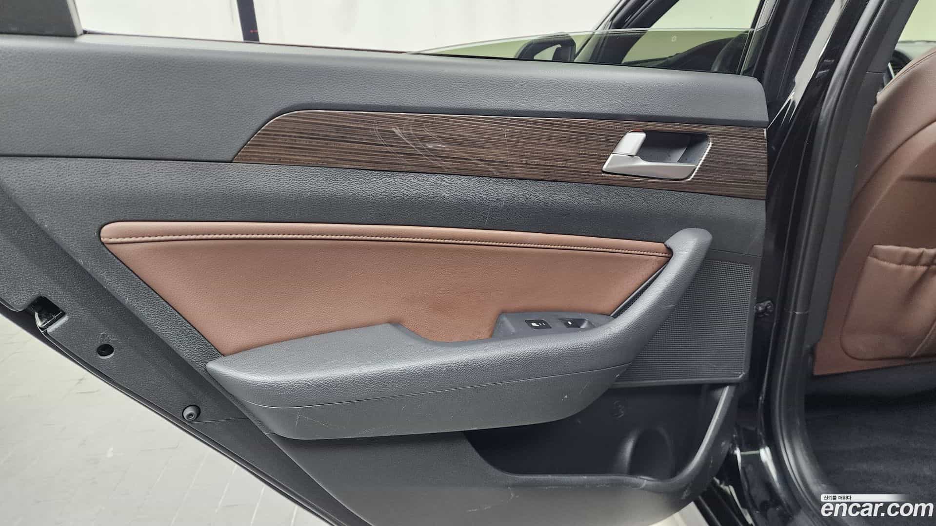 Sonata Hyundai 2018.7-INNER-035