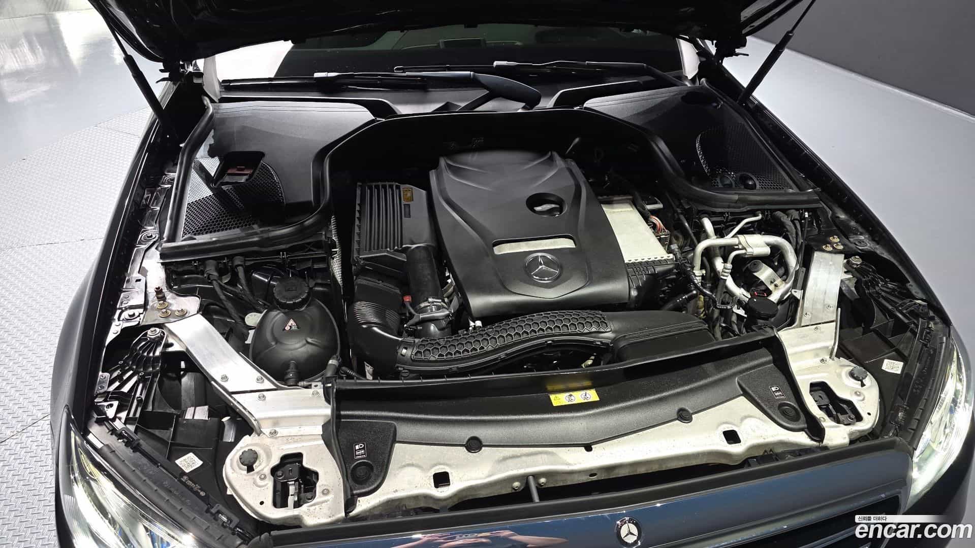 E-Class Mercedes-Benz 2018.9-OUTER-006