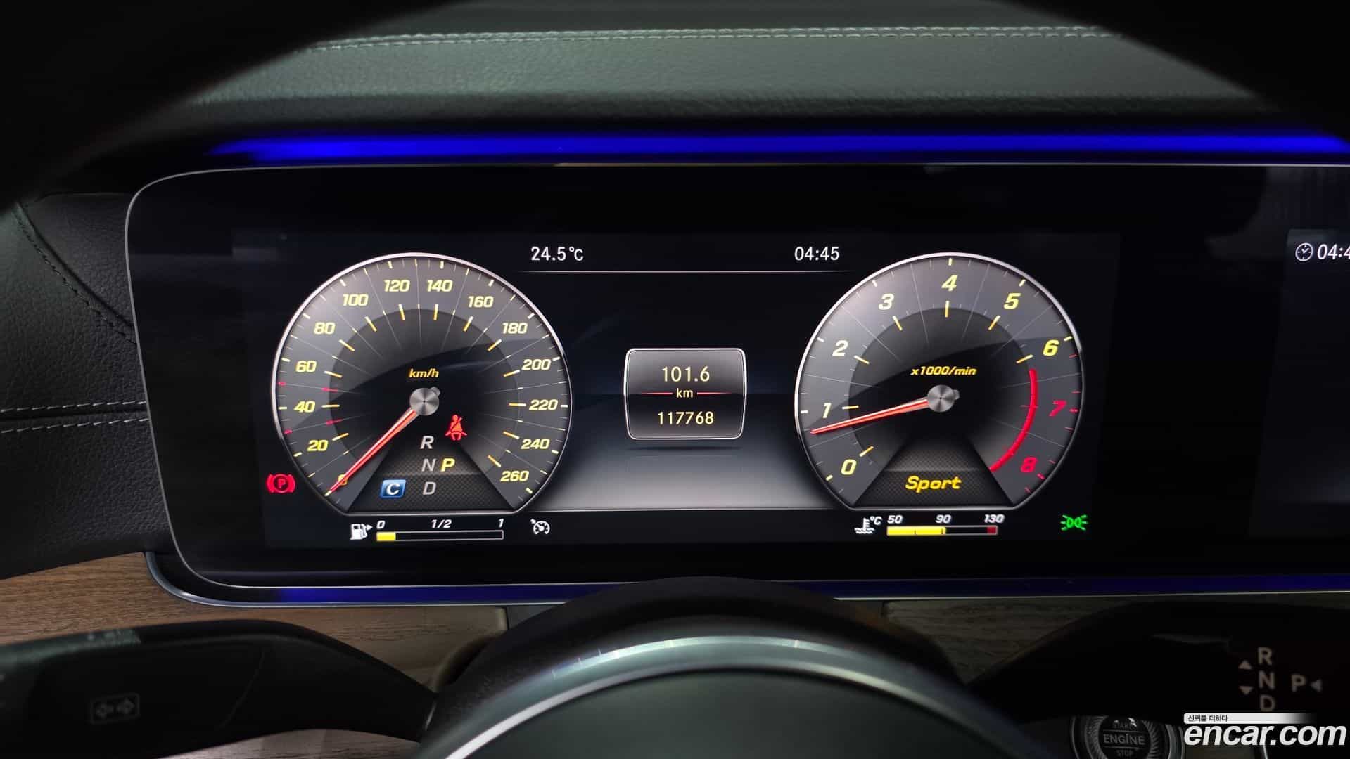 E-Class Mercedes-Benz 2018.9-INNER-008