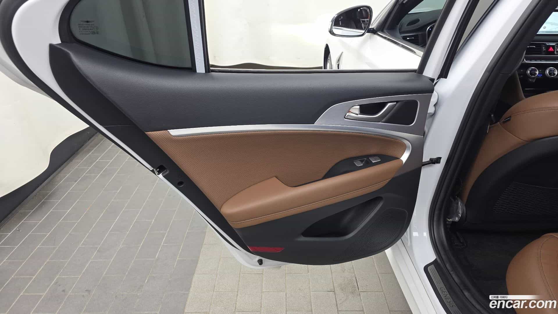 G70 Genesis 2019.6-INNER-035