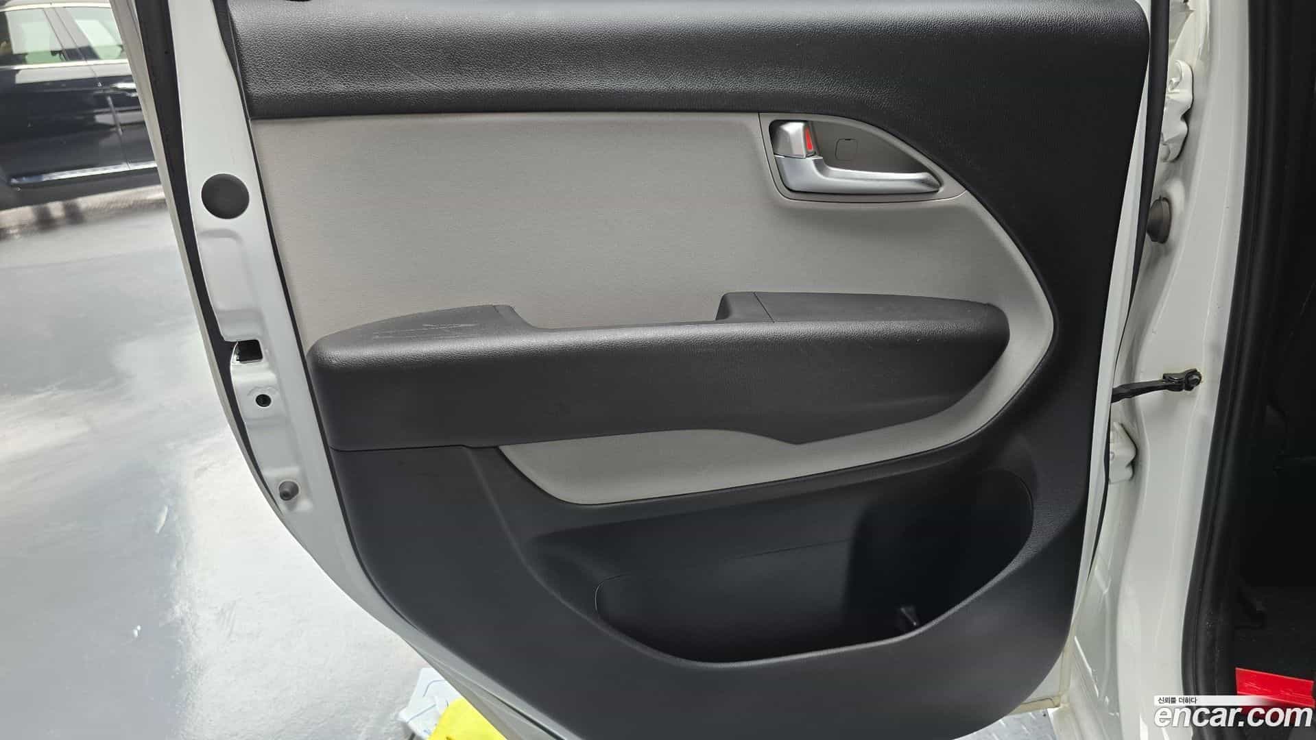 RAY Kia 2023.2-INNER-035
