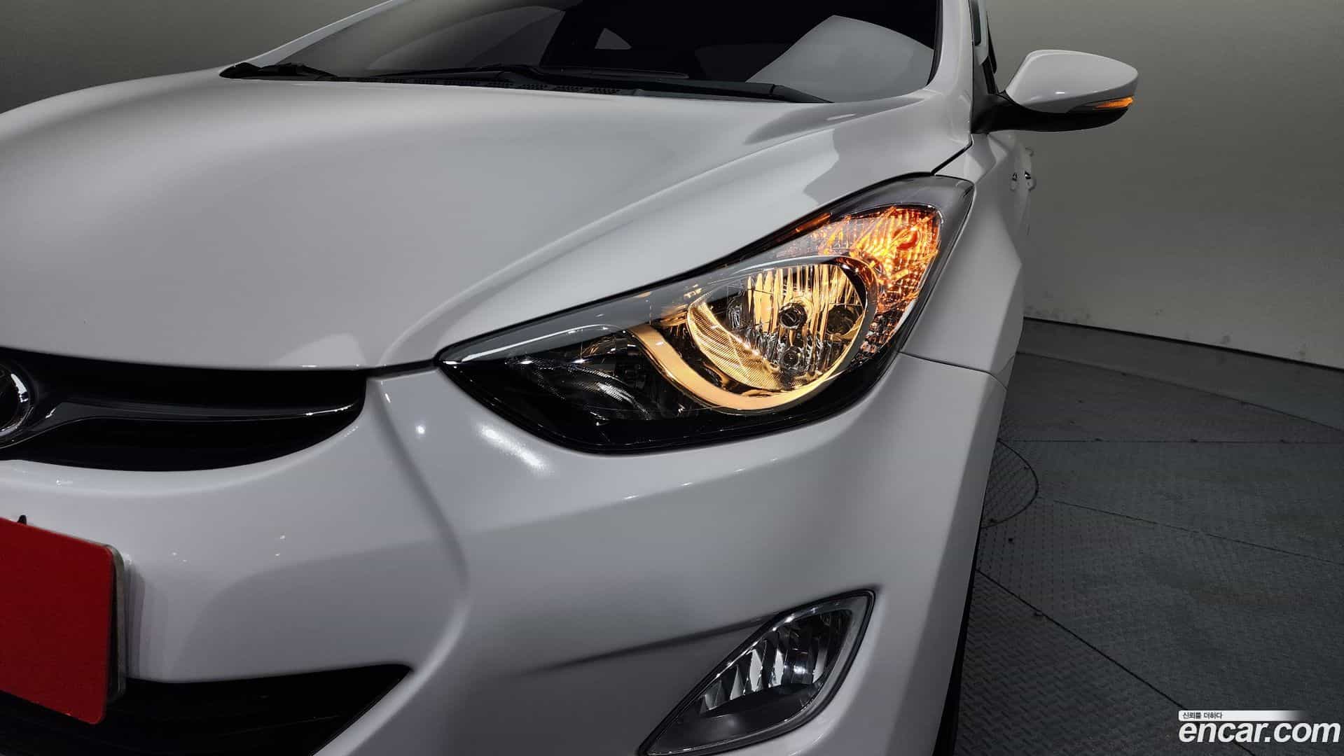 AVANTE Hyundai 2012.9-OUTER-032