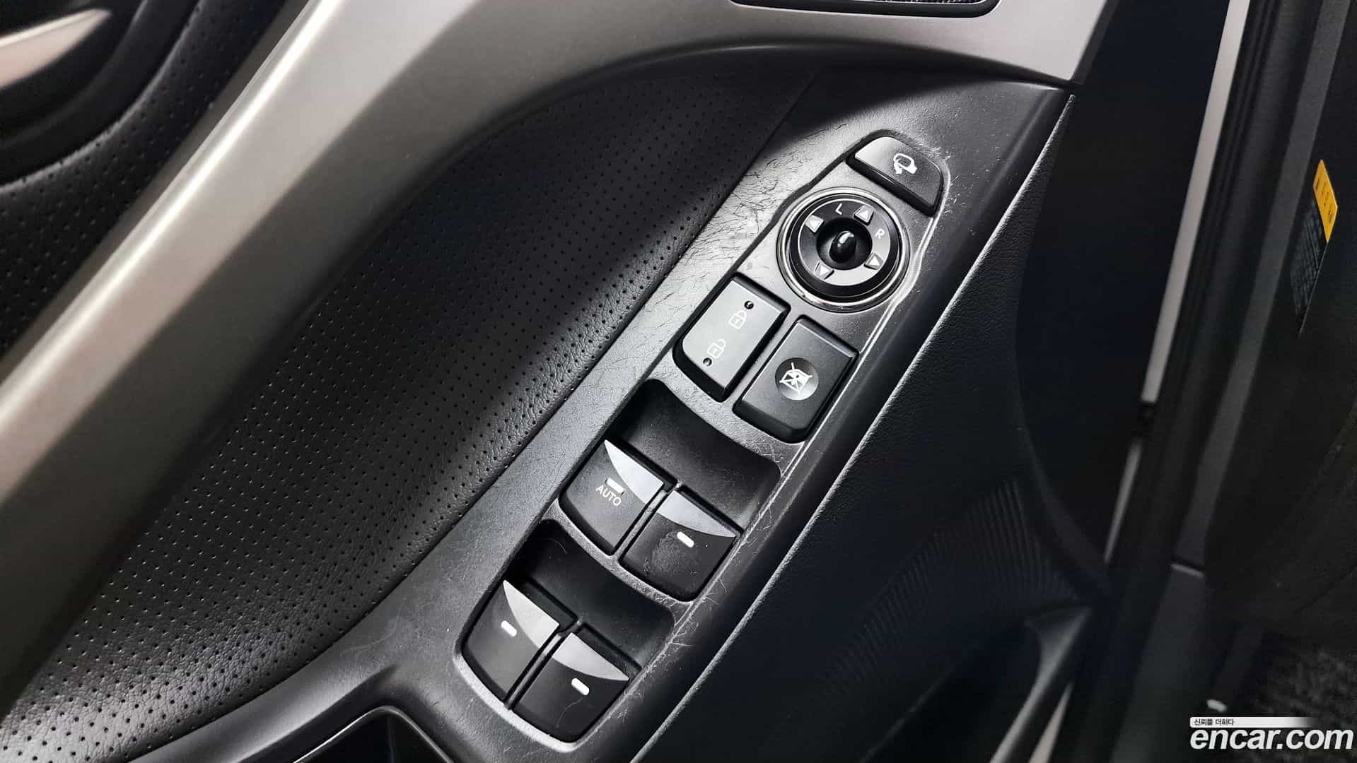 AVANTE Hyundai 2012.9-OPTION-042