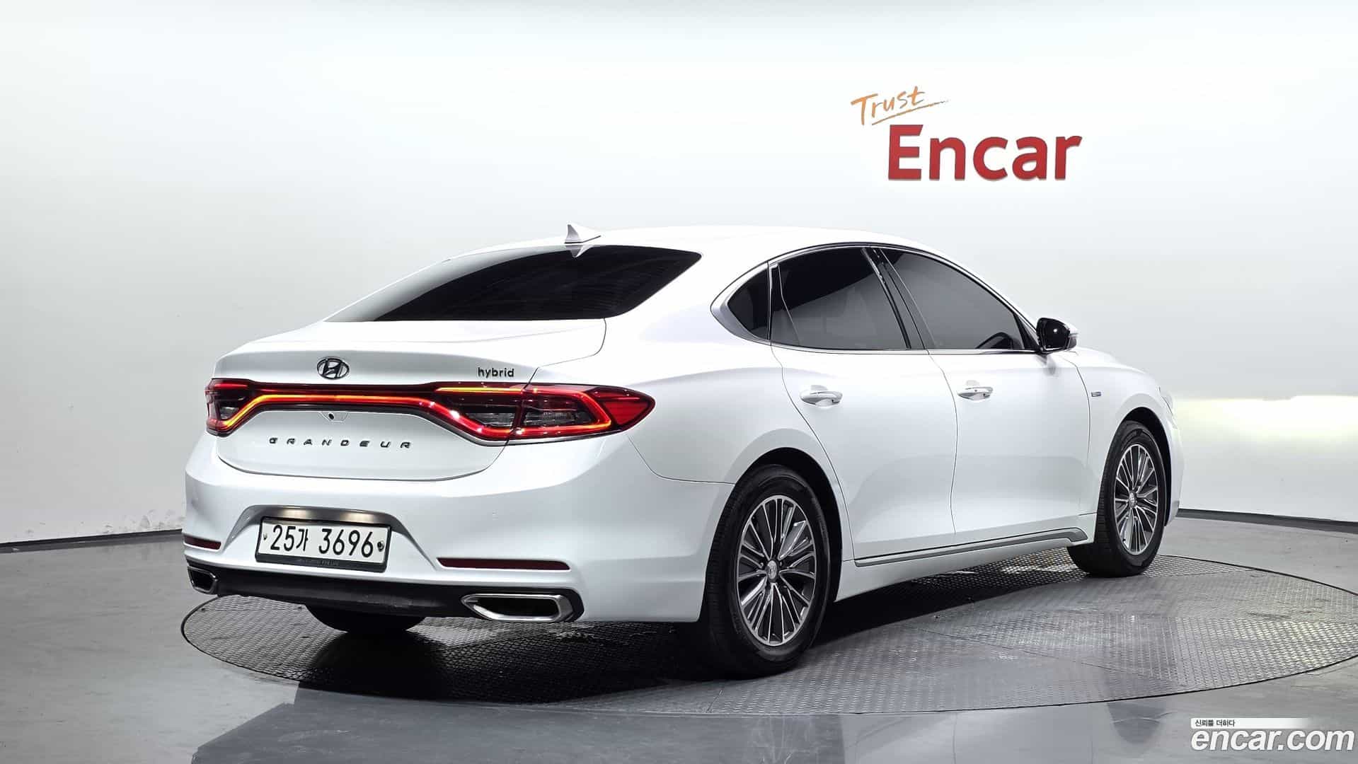 Grandeur Hyundai 2018.6-OUTER-002