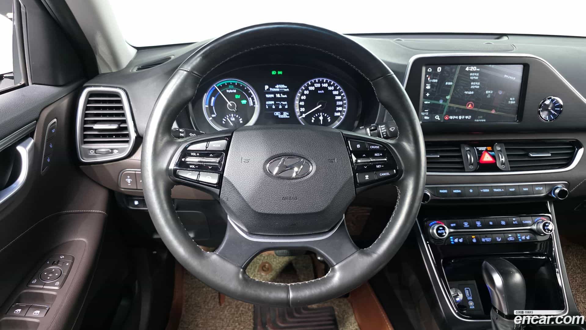 Grandeur Hyundai 2018.6-OPTION-016