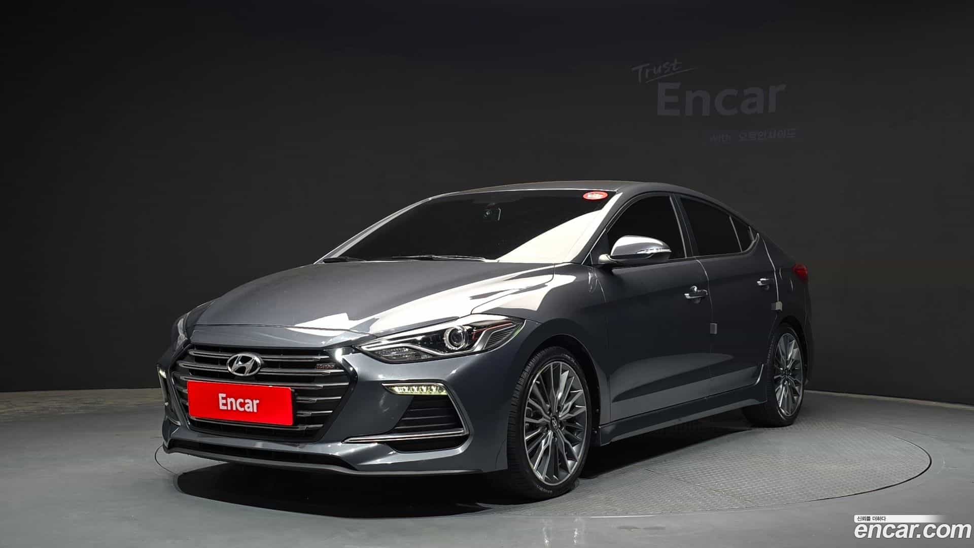 AVANTE Hyundai 2016.5-OUTER-001