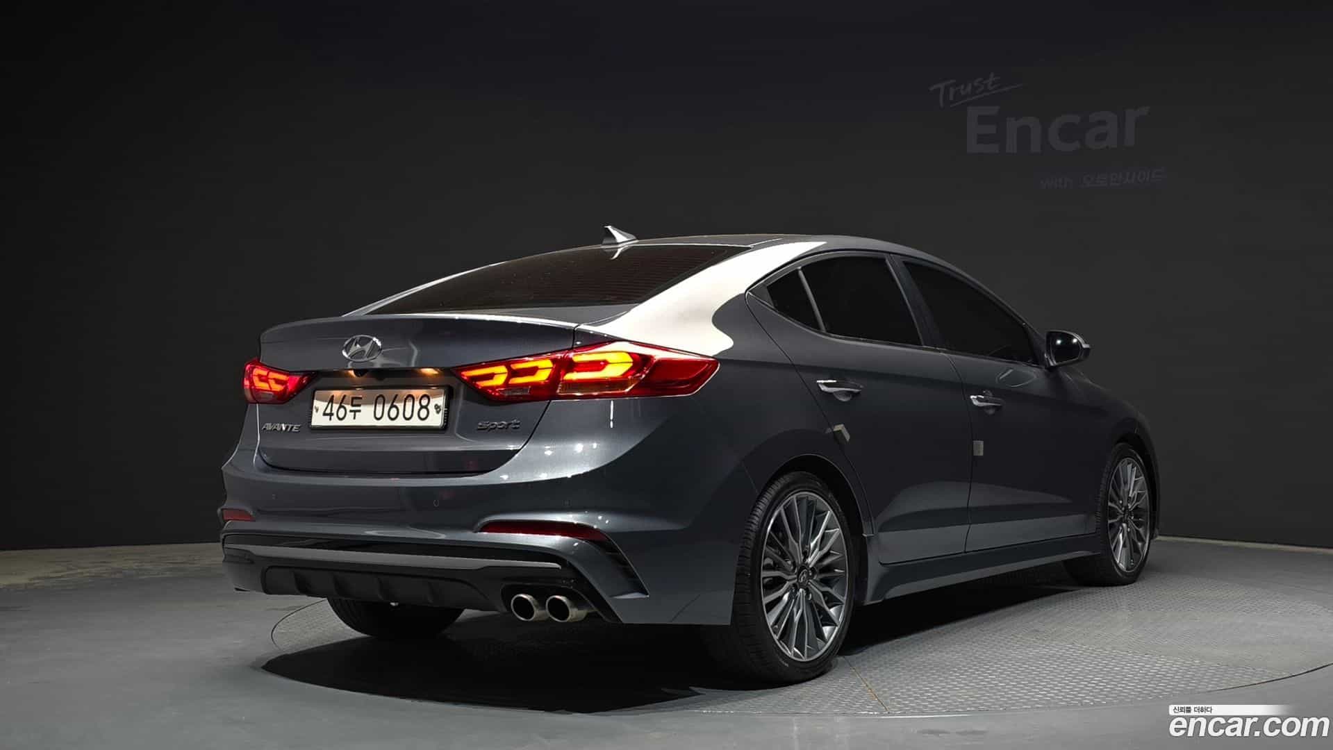 AVANTE Hyundai 2016.5-OUTER-002