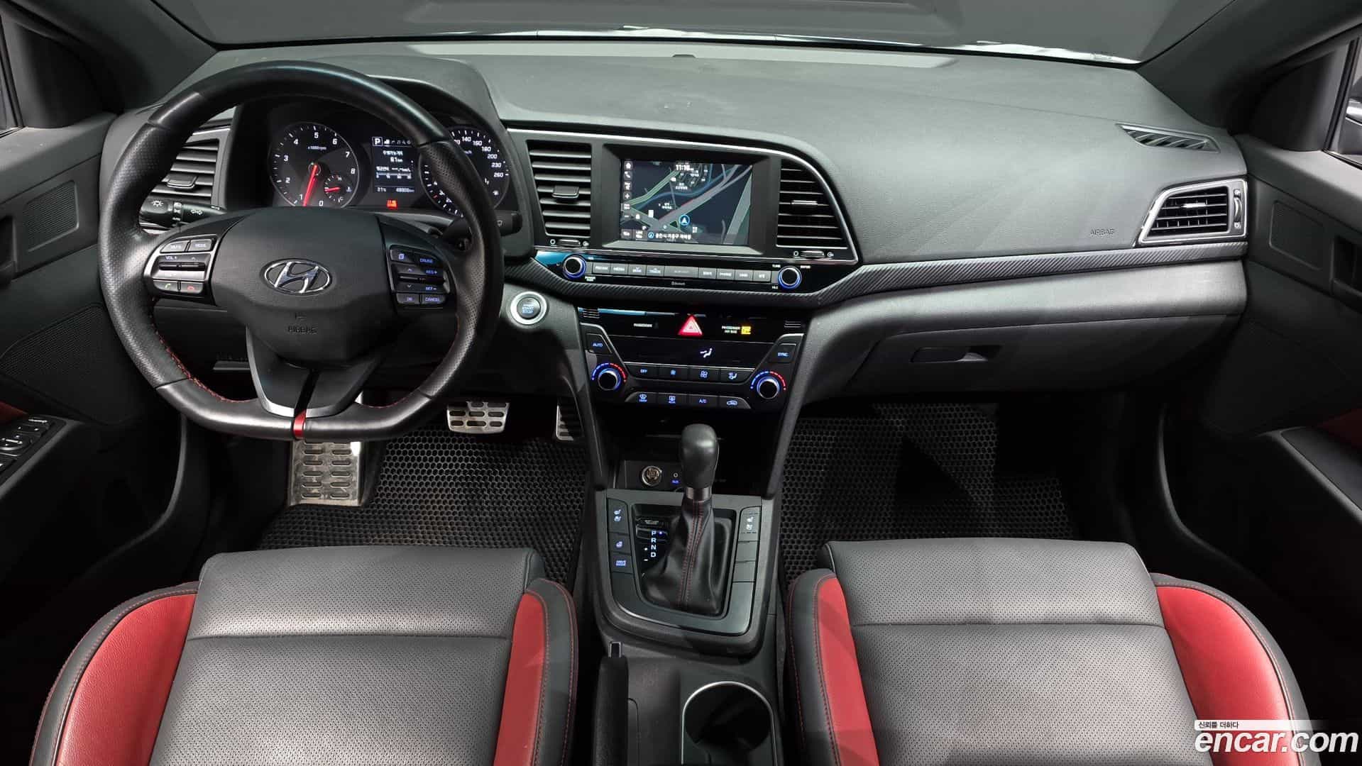 AVANTE Hyundai 2016.5-INNER-007