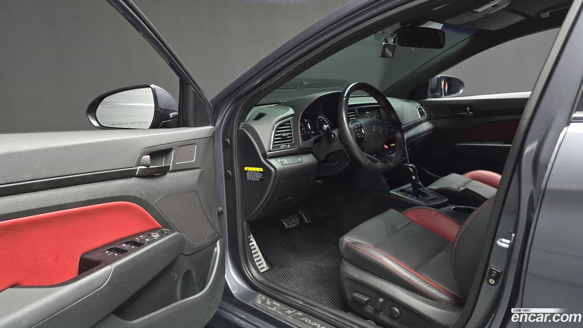AVANTE Hyundai 2016.5-INNER-010