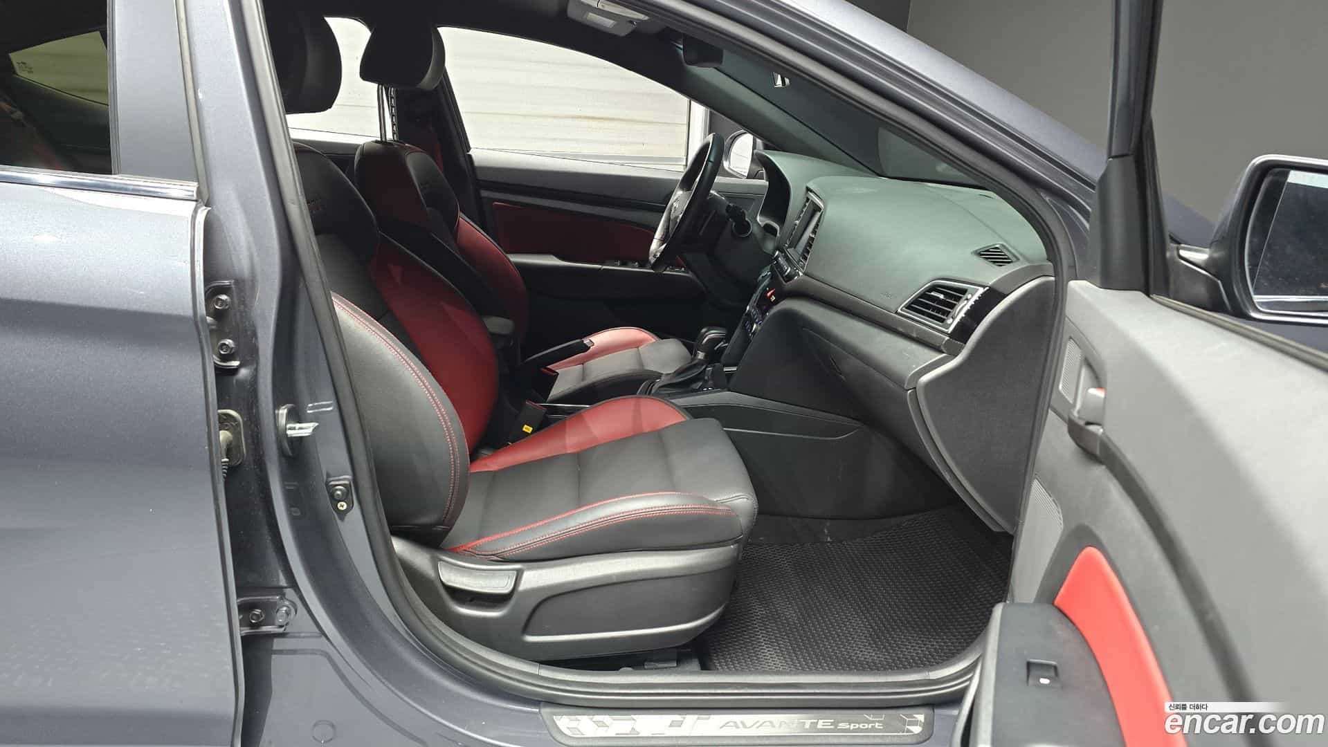 AVANTE Hyundai 2016.5-INNER-036