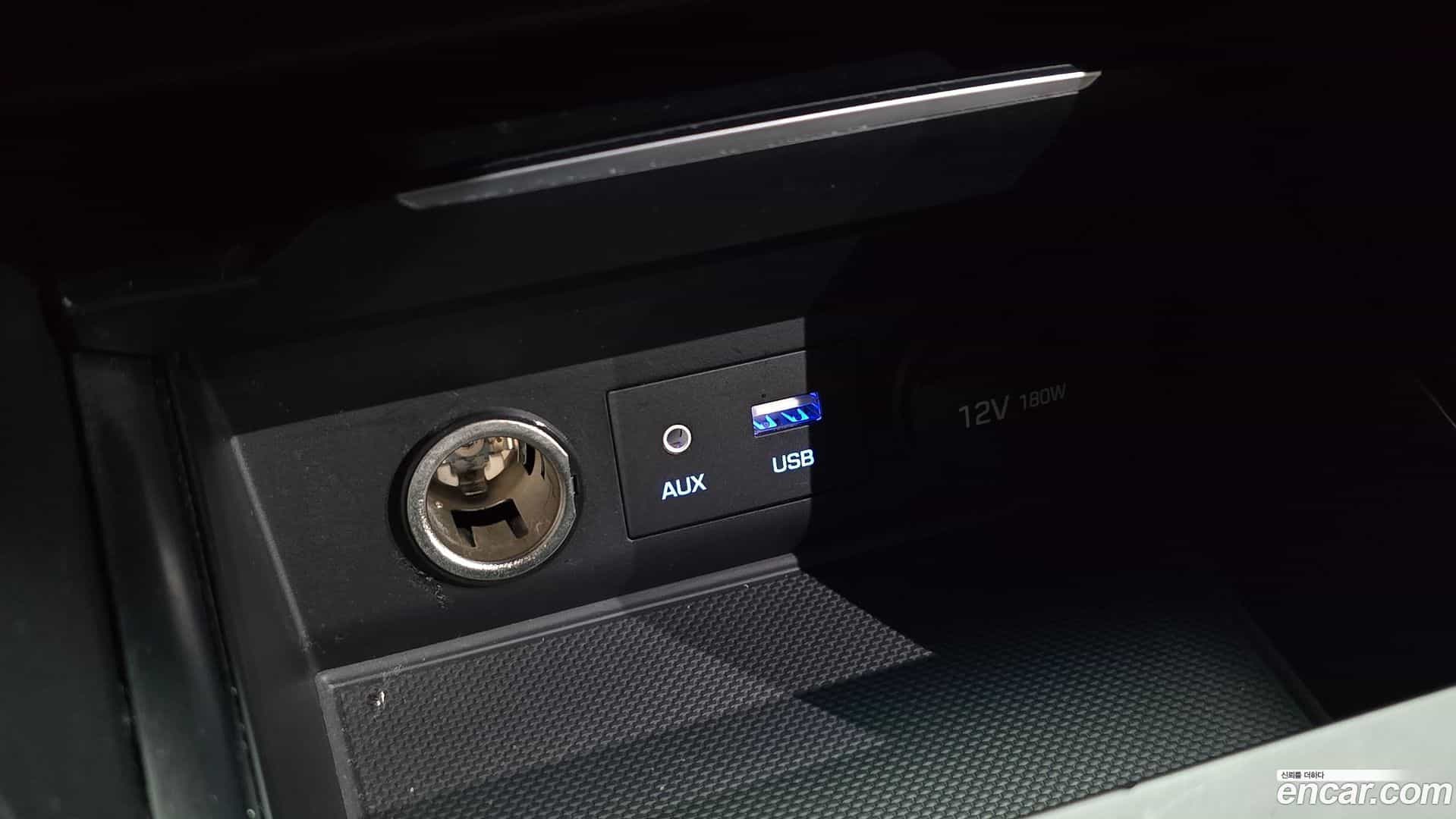 AVANTE Hyundai 2016.5-OPTION-042