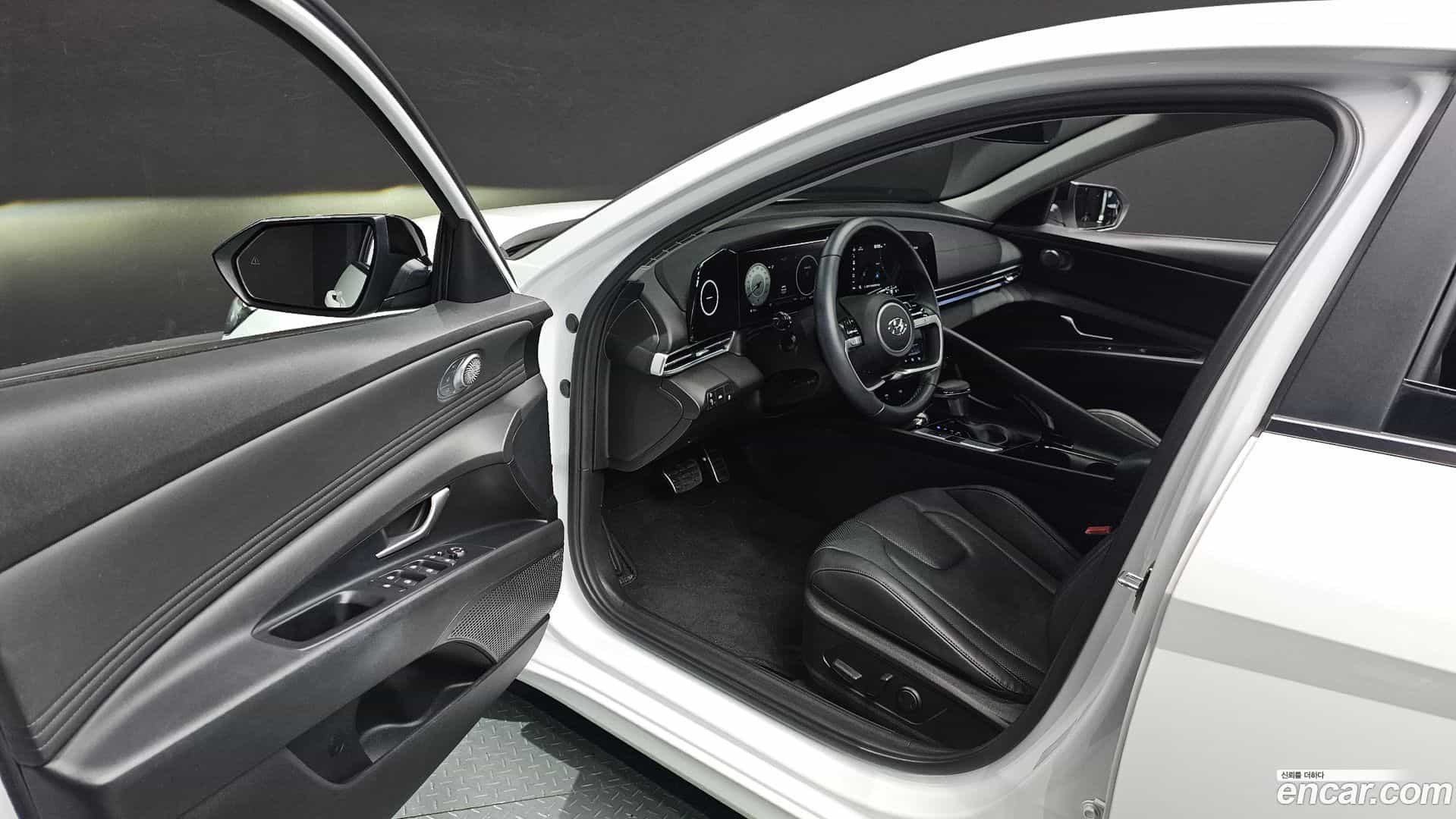 AVANTE Hyundai 2020.7-INNER-010