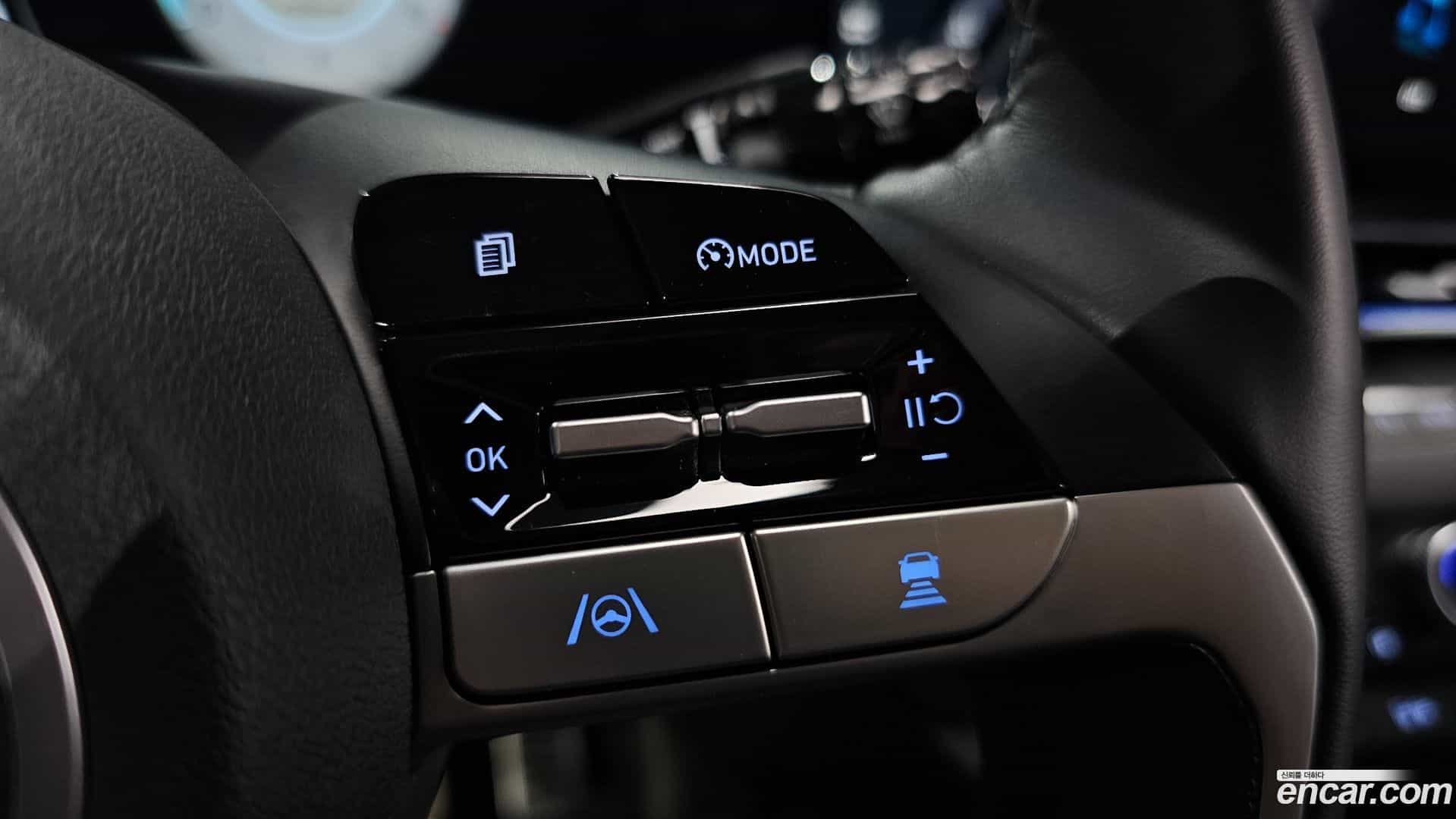 AVANTE Hyundai 2020.7-OPTION-021