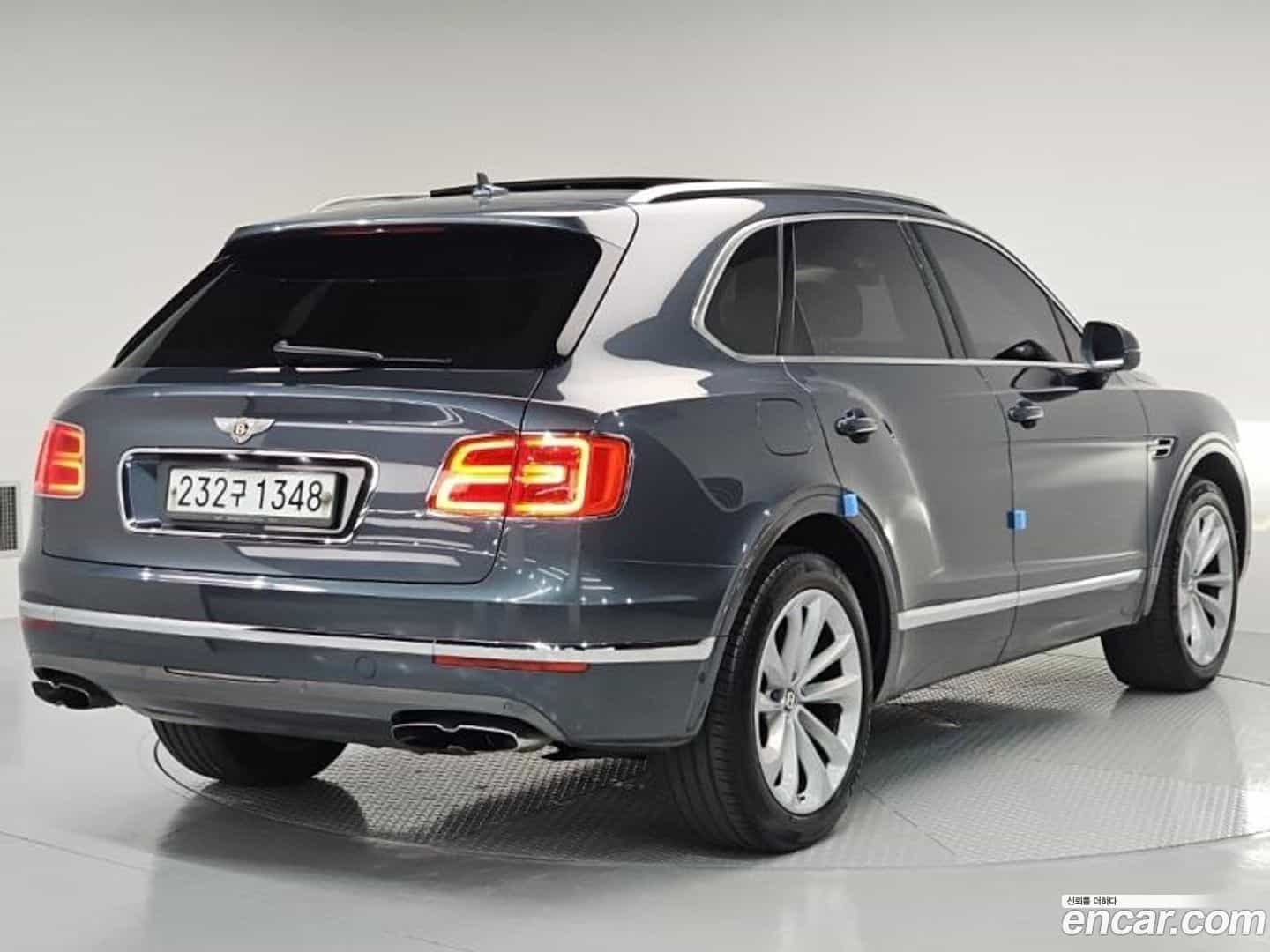 Bentayga Bentley 2019.10-OUTER-004