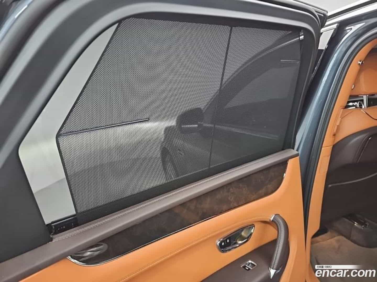 Bentayga Bentley 2019.10-OPTION-018