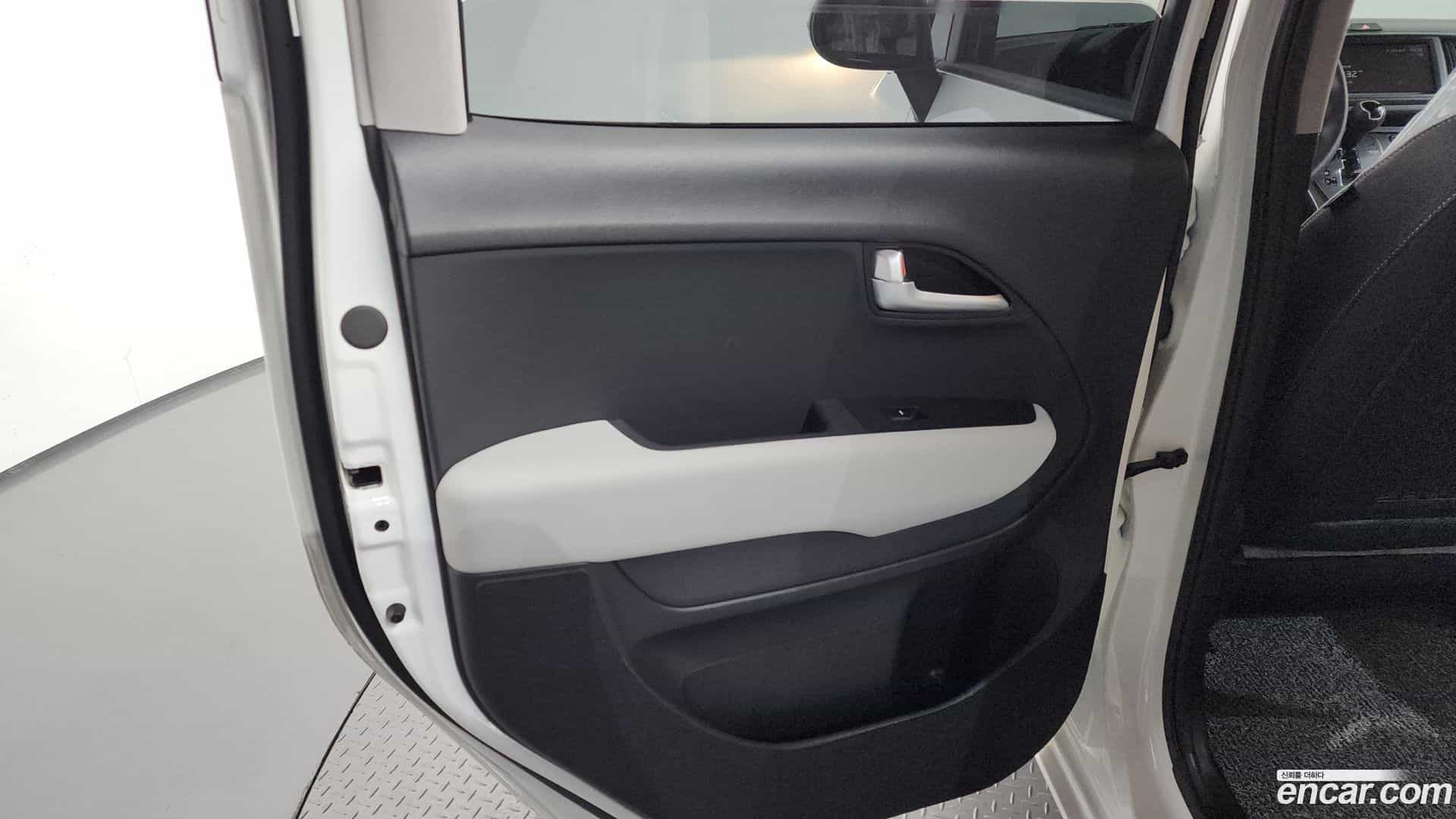 RAY Kia 2025.8-INNER-035