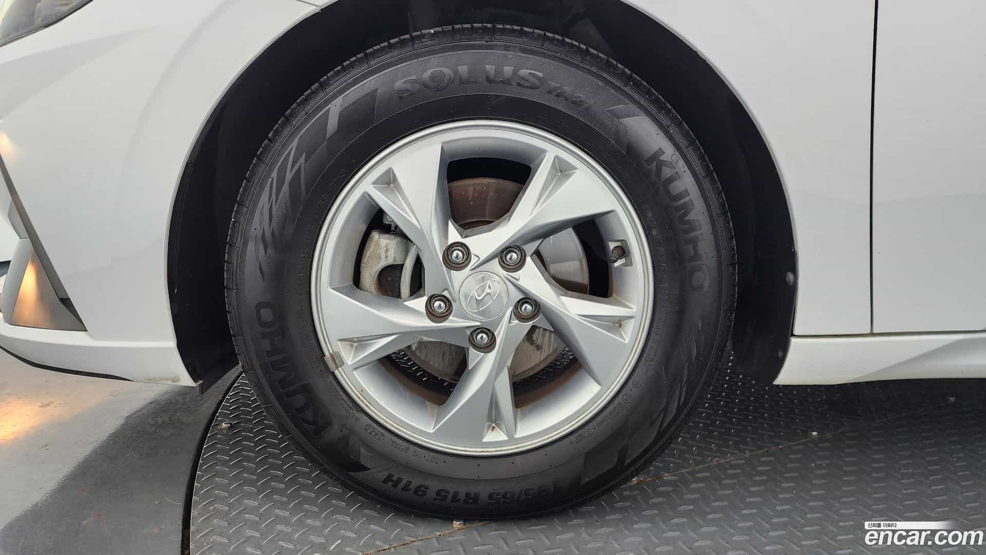 AVANTE Hyundai 2022.0-OUTER-005