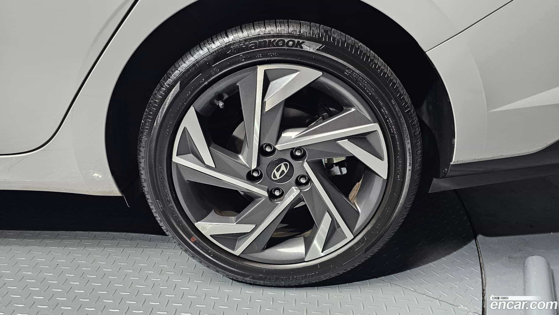 AVANTE Hyundai 2024.2-OUTER-031