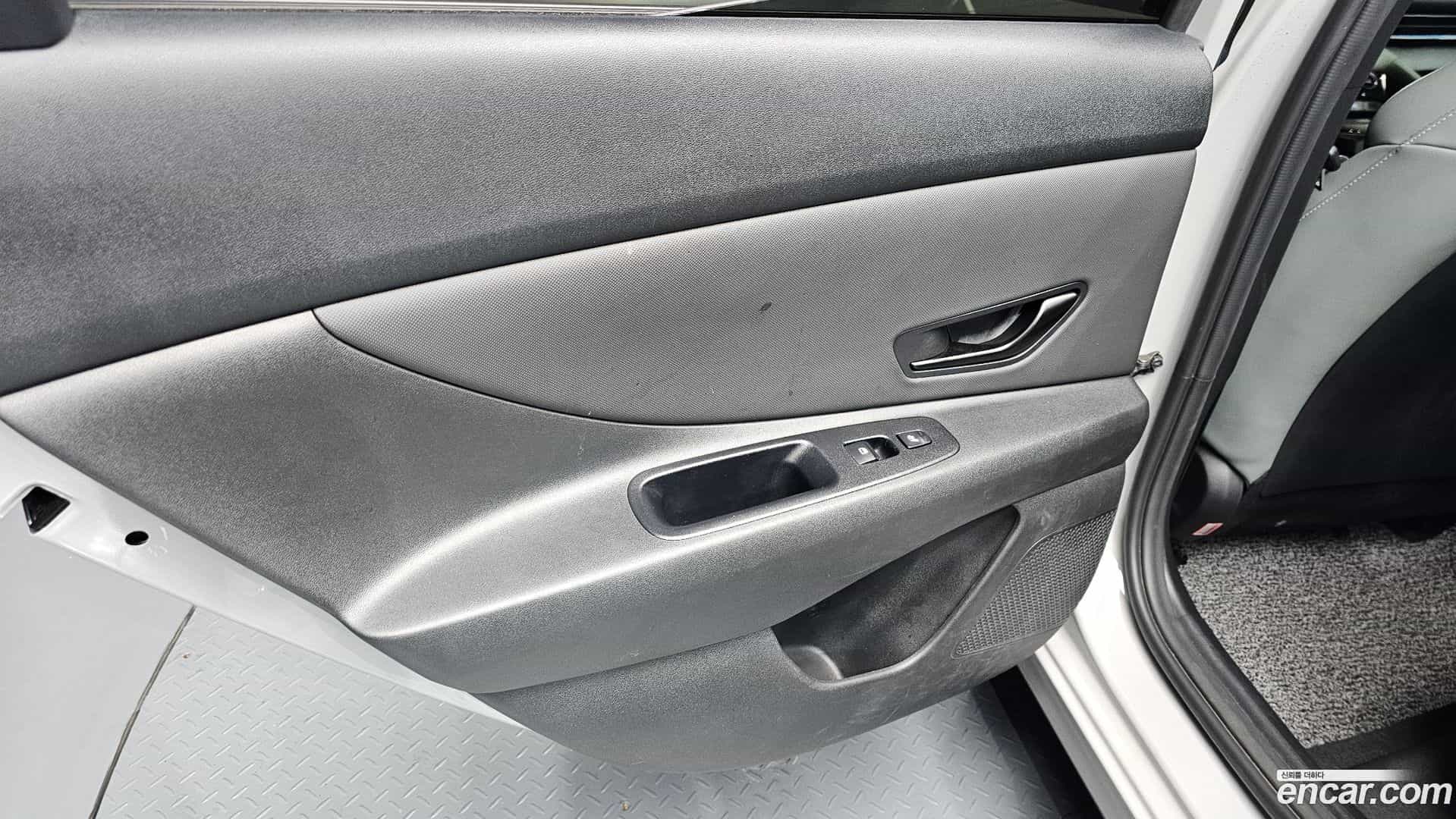 AVANTE Hyundai 2024.2-INNER-035