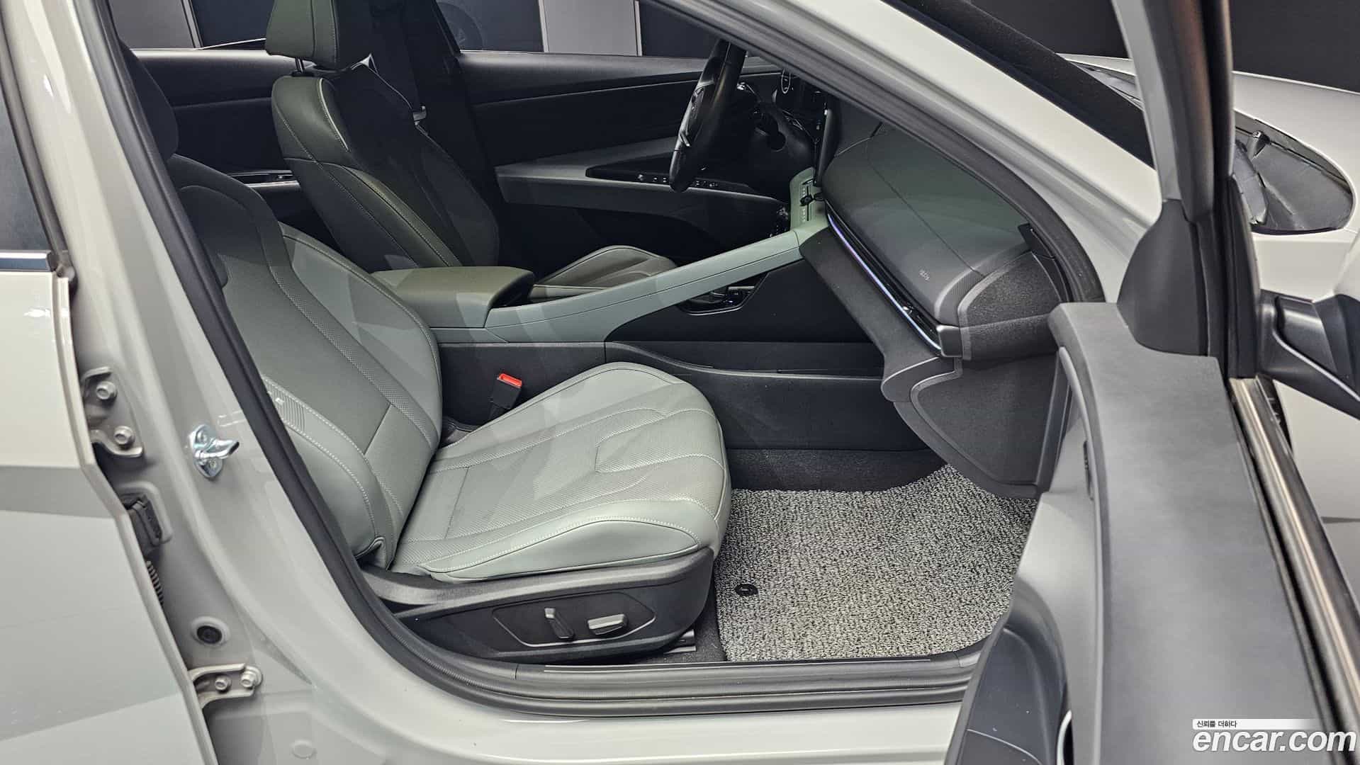 AVANTE Hyundai 2024.2-INNER-036