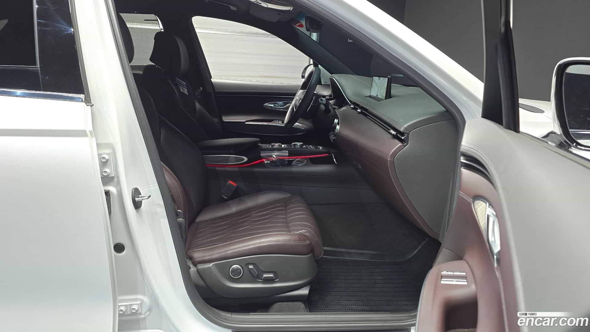 GV70 Genesis 2021.2-INNER-036