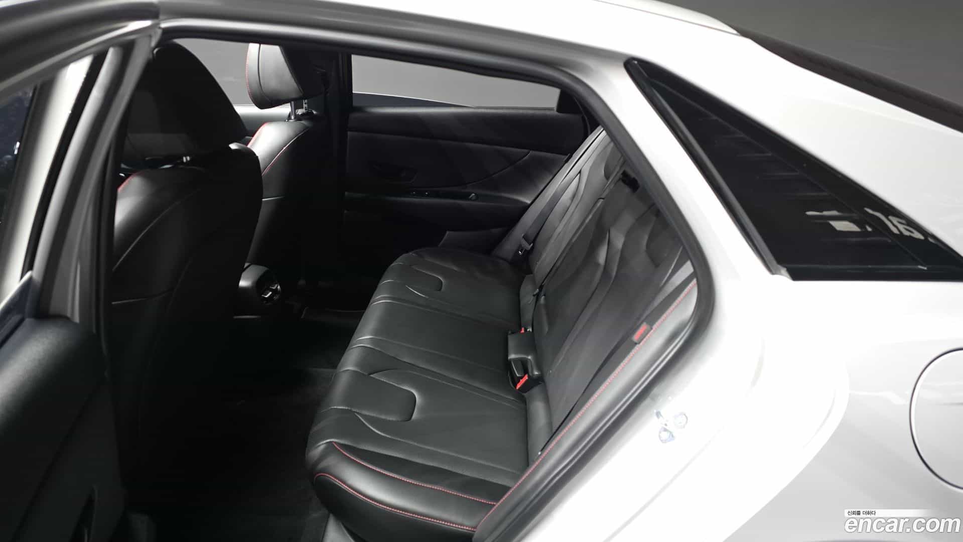 AVANTE Hyundai 2024.6-INNER-036