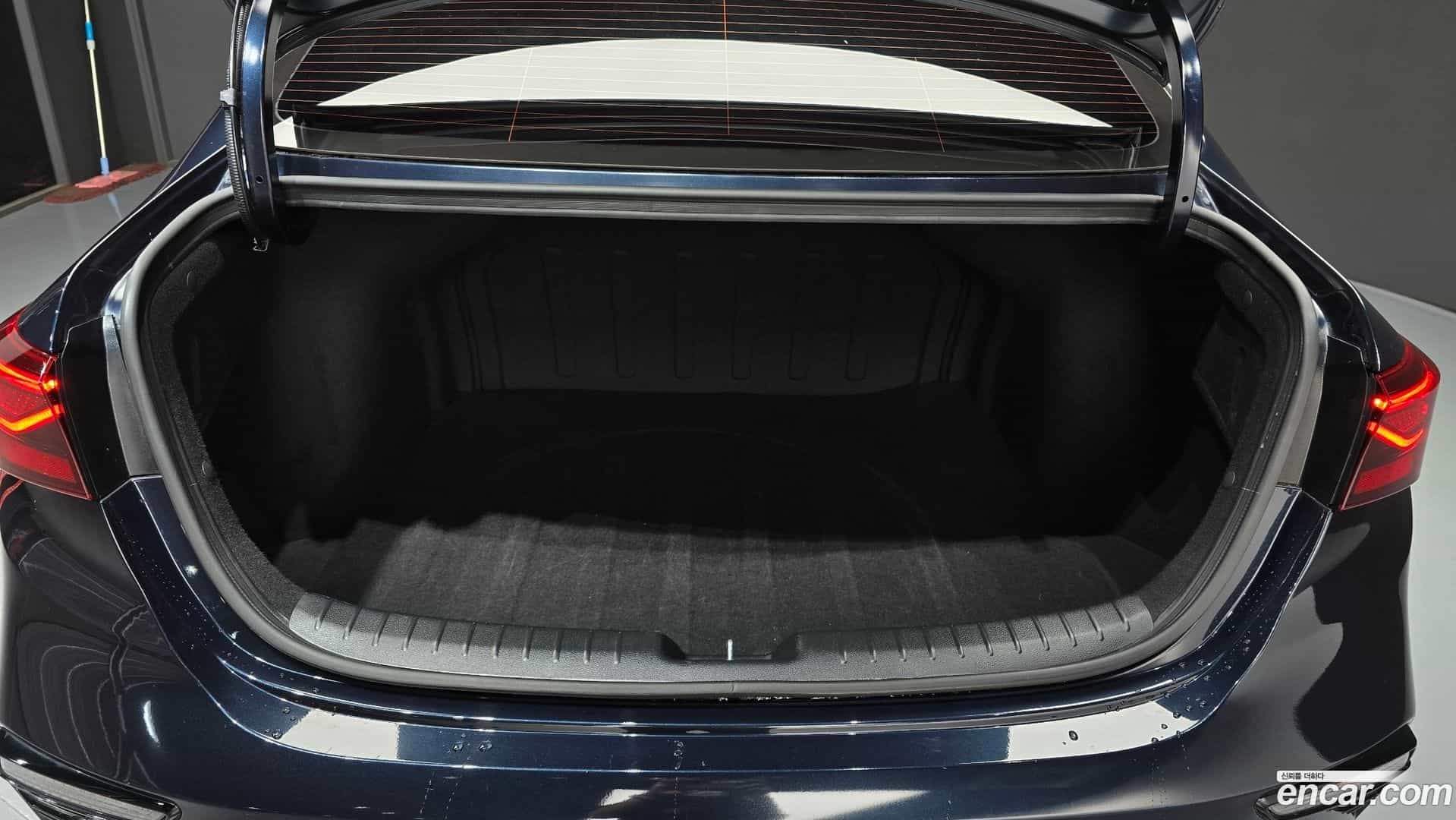 K3 Kia 2019.6-OPTION-024