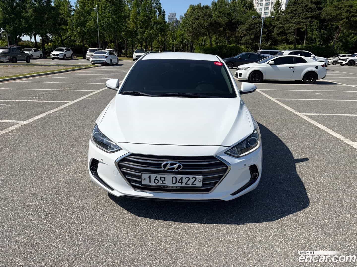 AVANTE Hyundai 2016.1-OUTER-002