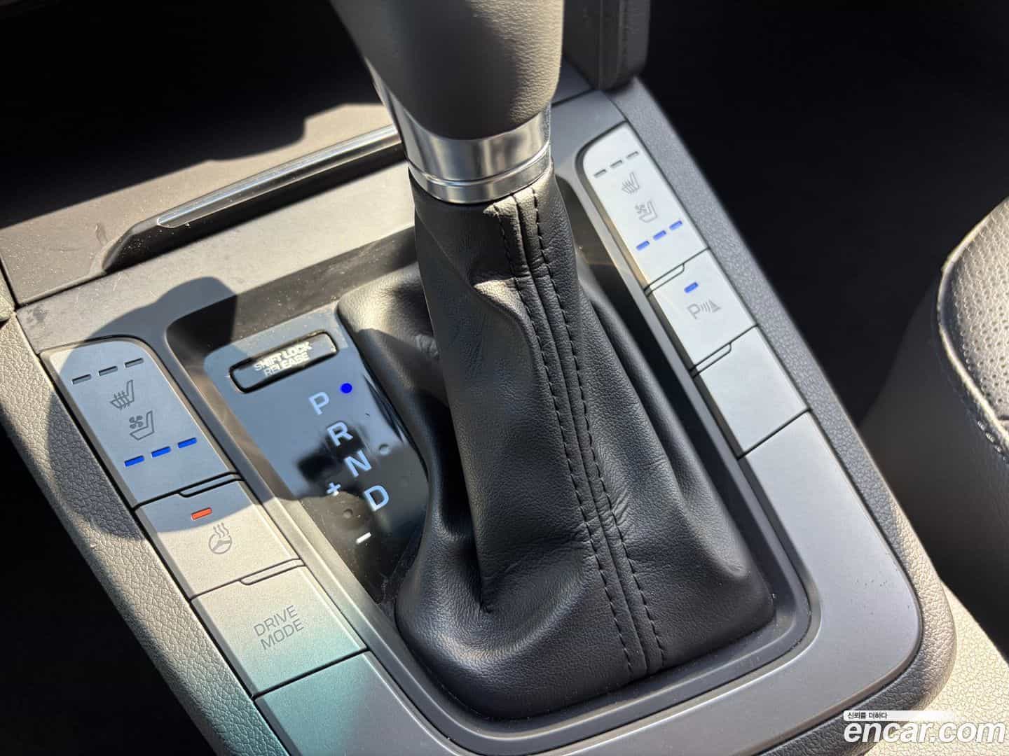 AVANTE Hyundai 2016.1-OPTION-021