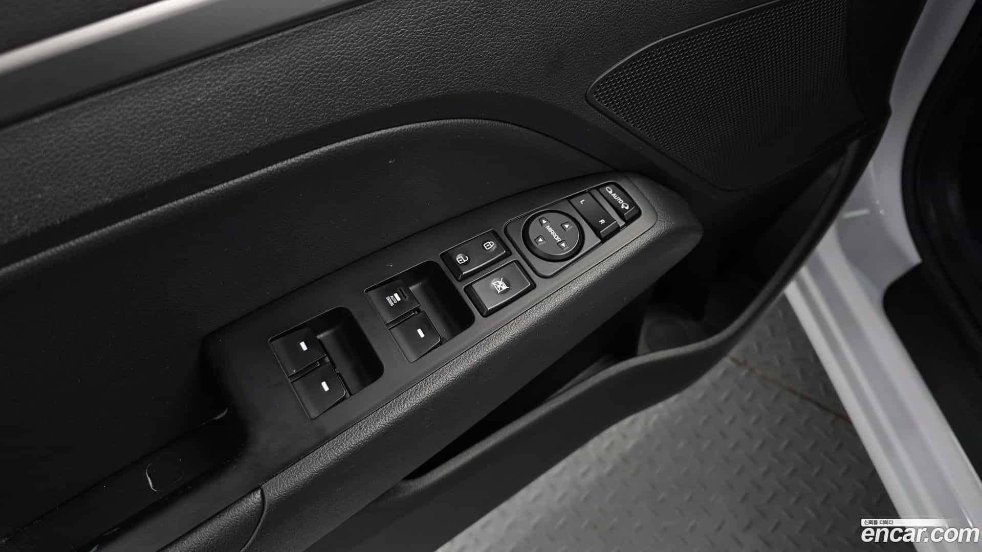 AVANTE Hyundai 2020.3-OPTION-023