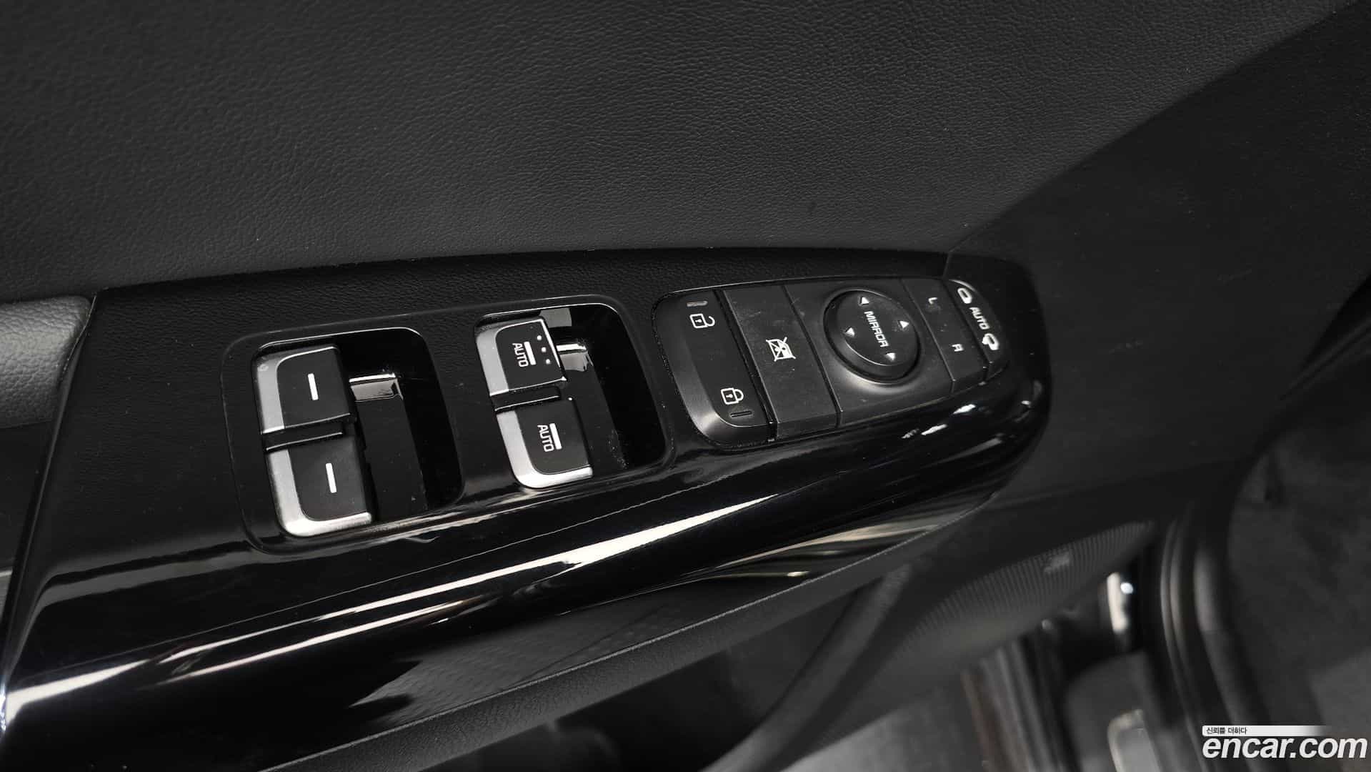 Sportage Kia 2019.6-OPTION-040