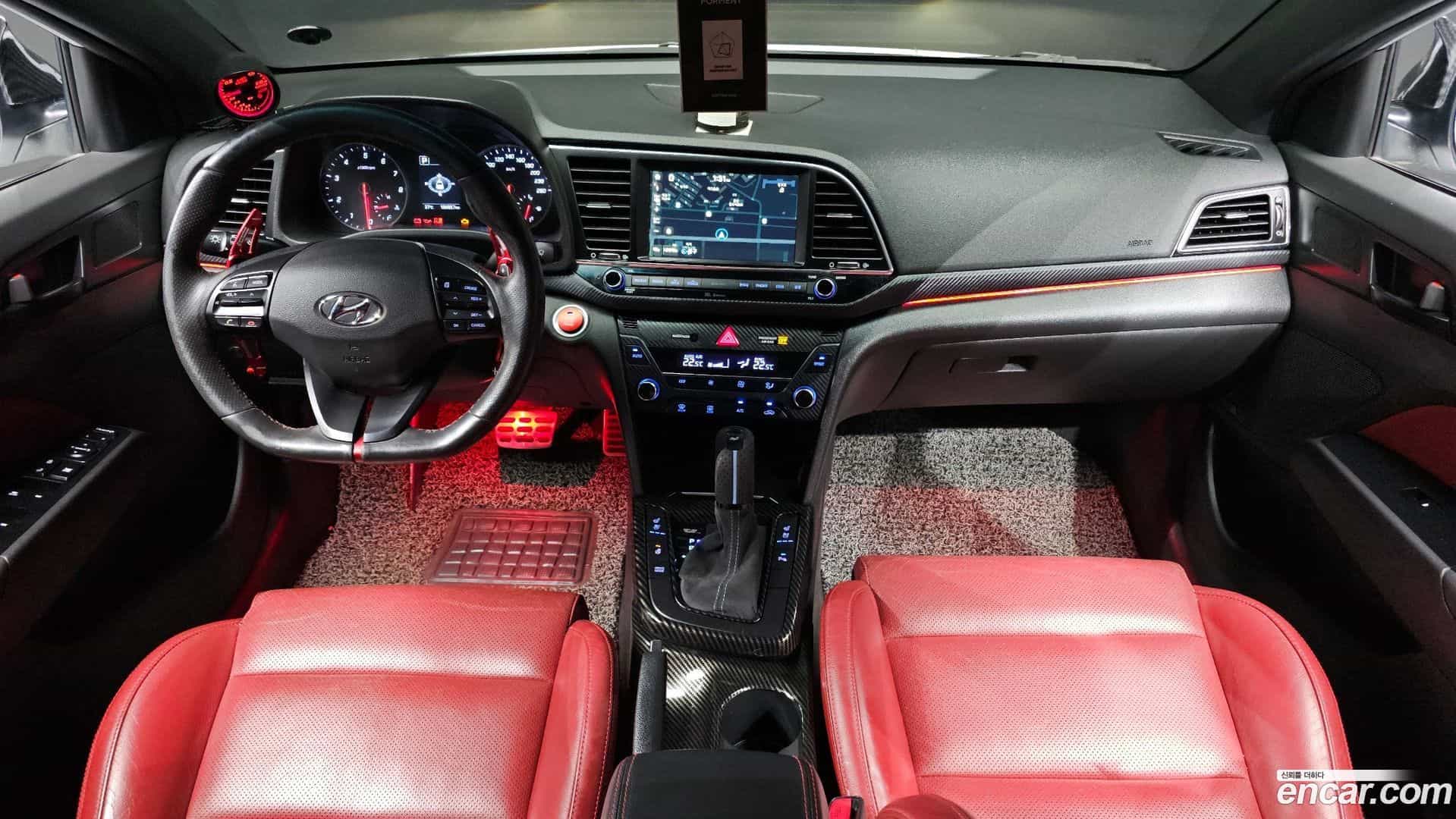 AVANTE Hyundai 2016.10-INNER-007