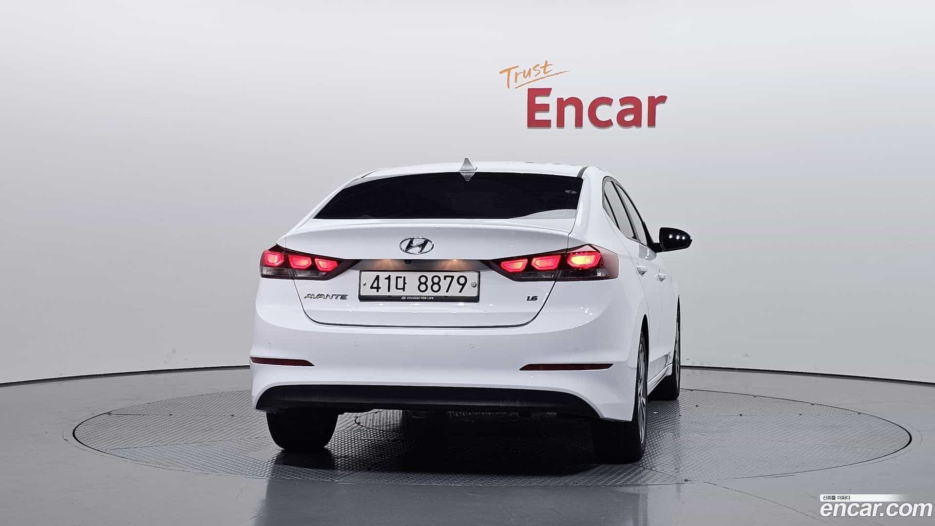 AVANTE Hyundai 2018.8-OUTER-004