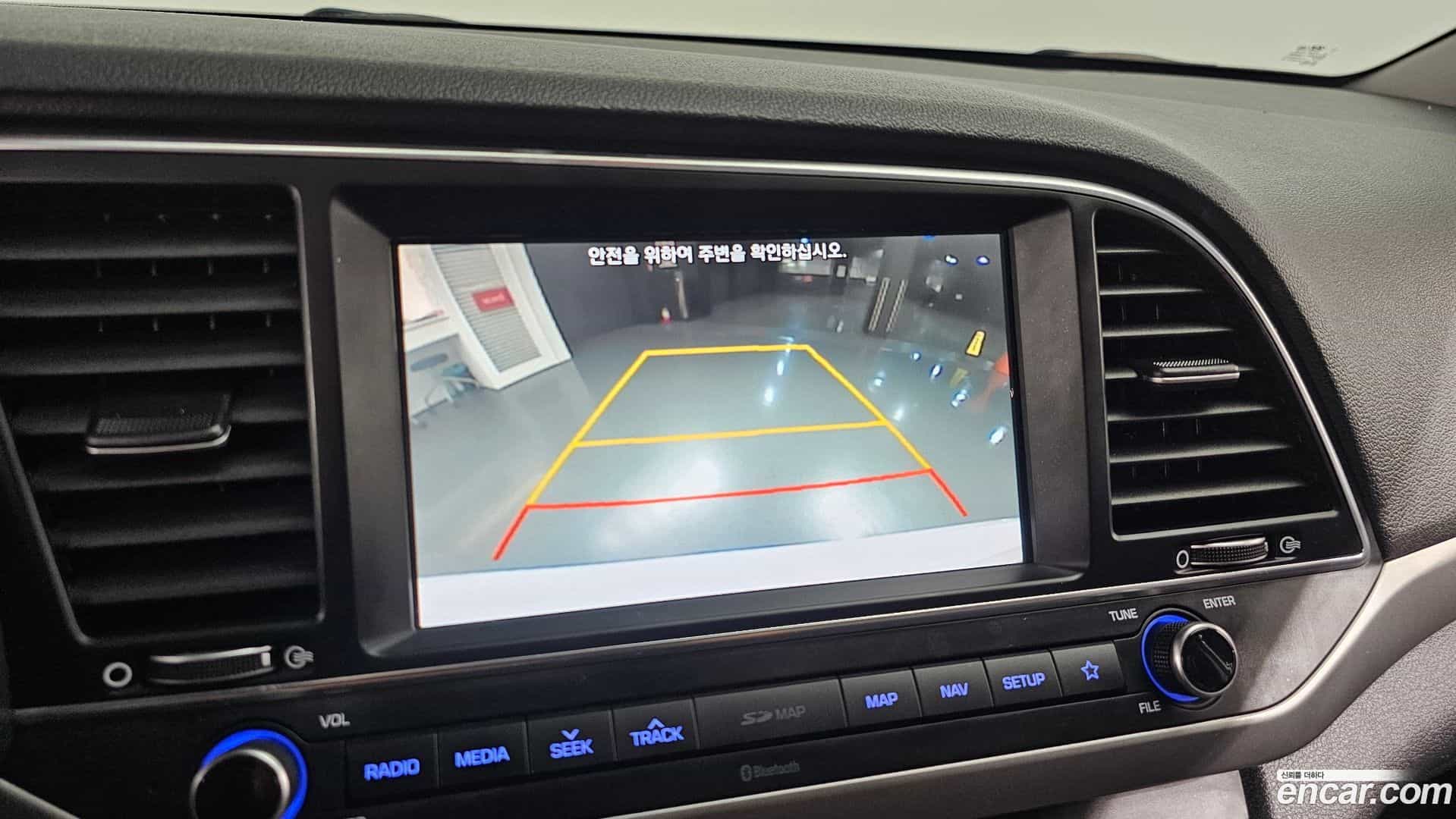 AVANTE Hyundai 2018.8-OPTION-019