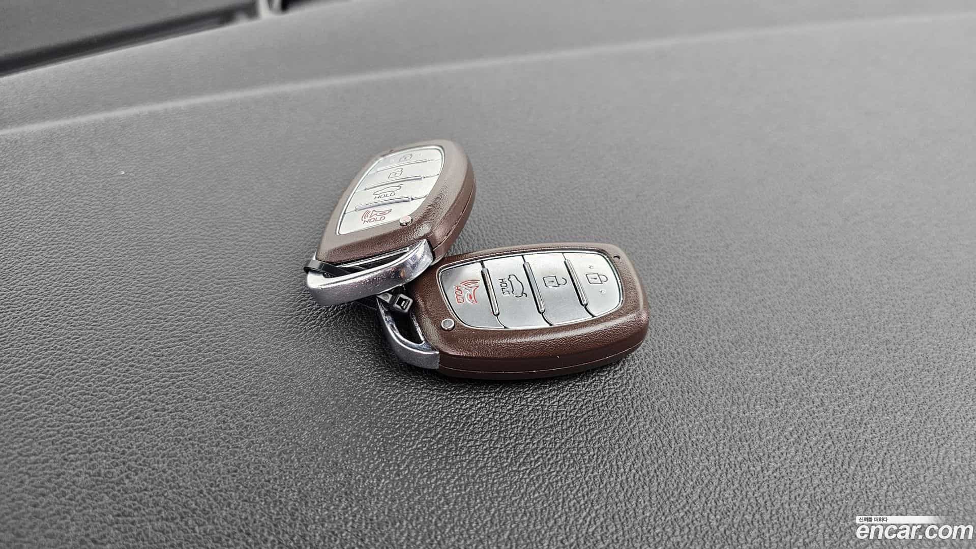 AVANTE Hyundai 2018.8-OPTION-042