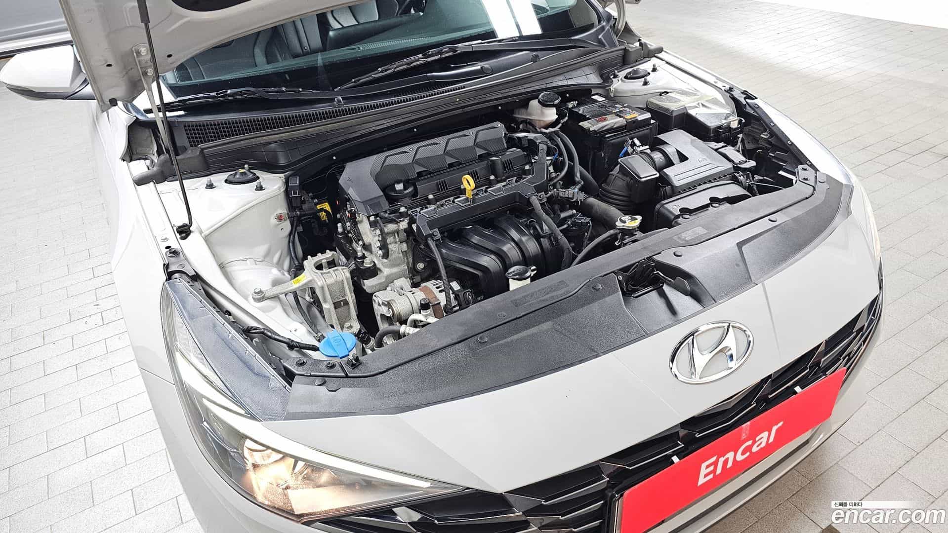 AVANTE Hyundai 2022.0-OUTER-006