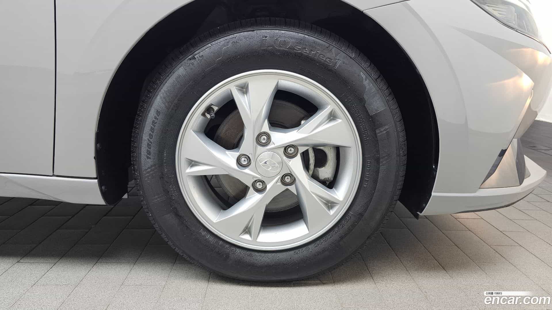 AVANTE Hyundai 2022.0-OUTER-031
