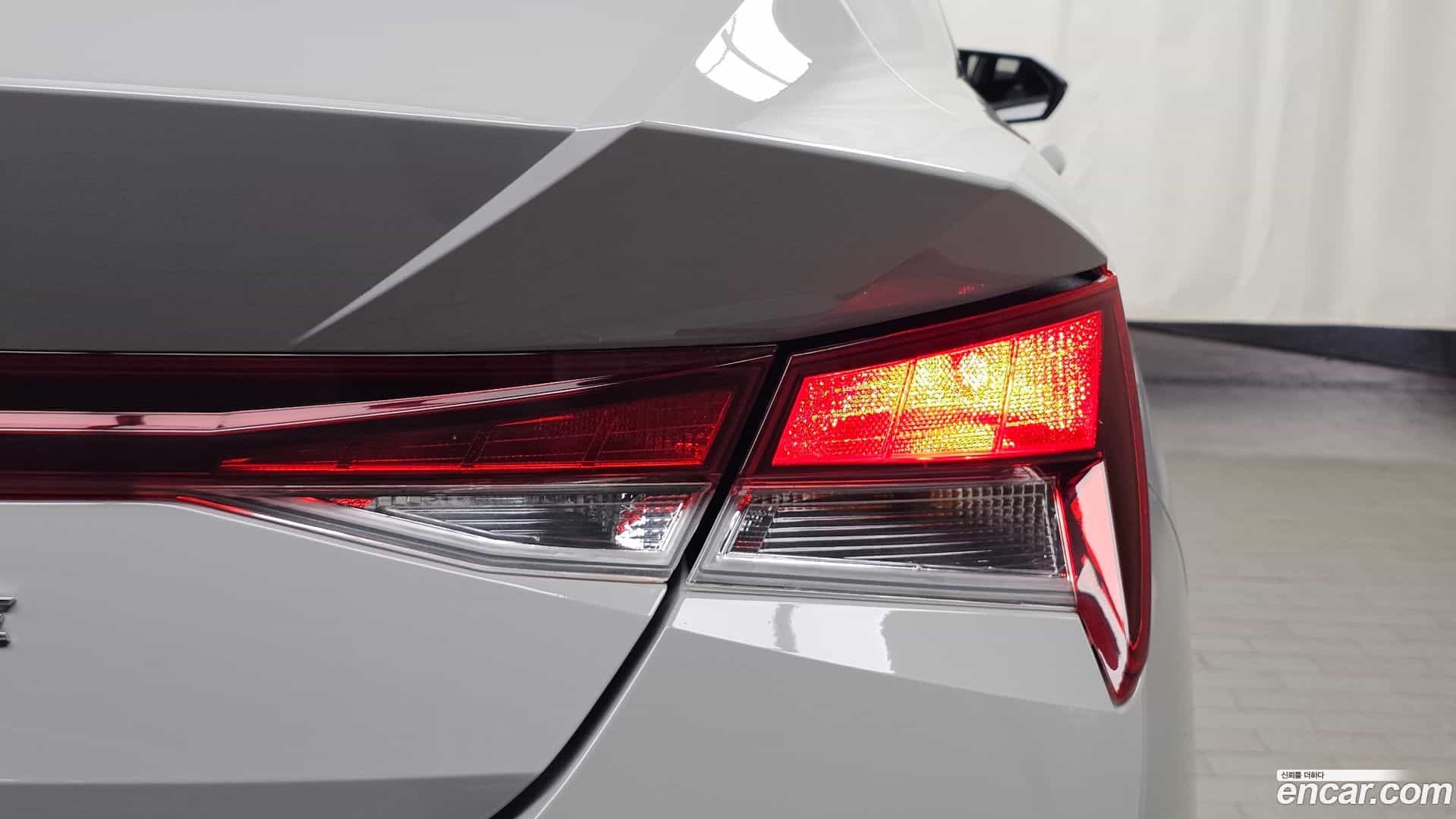 AVANTE Hyundai 2022.0-OUTER-033