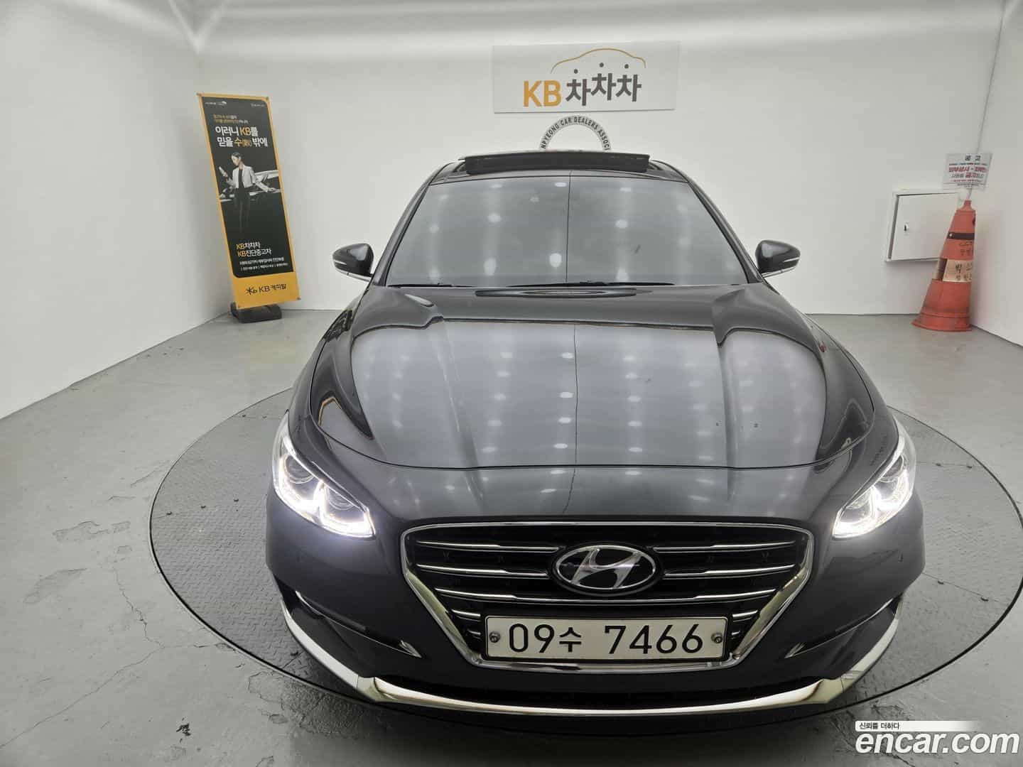 Grandeur Hyundai 2018.3-OUTER-003