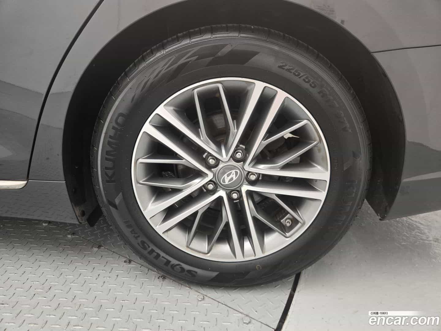 Grandeur Hyundai 2018.3-OUTER-005