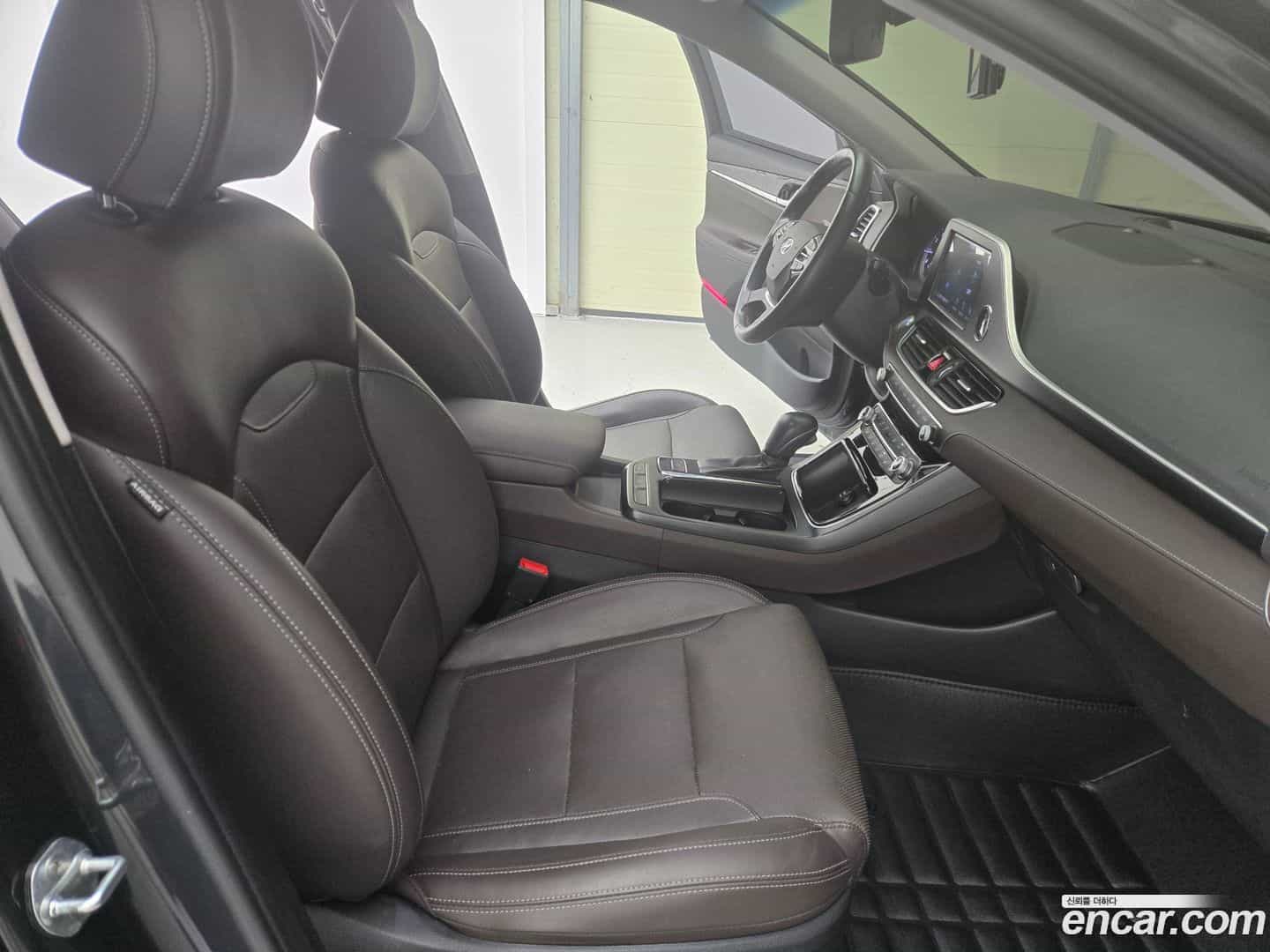 Grandeur Hyundai 2018.3-OPTION-015