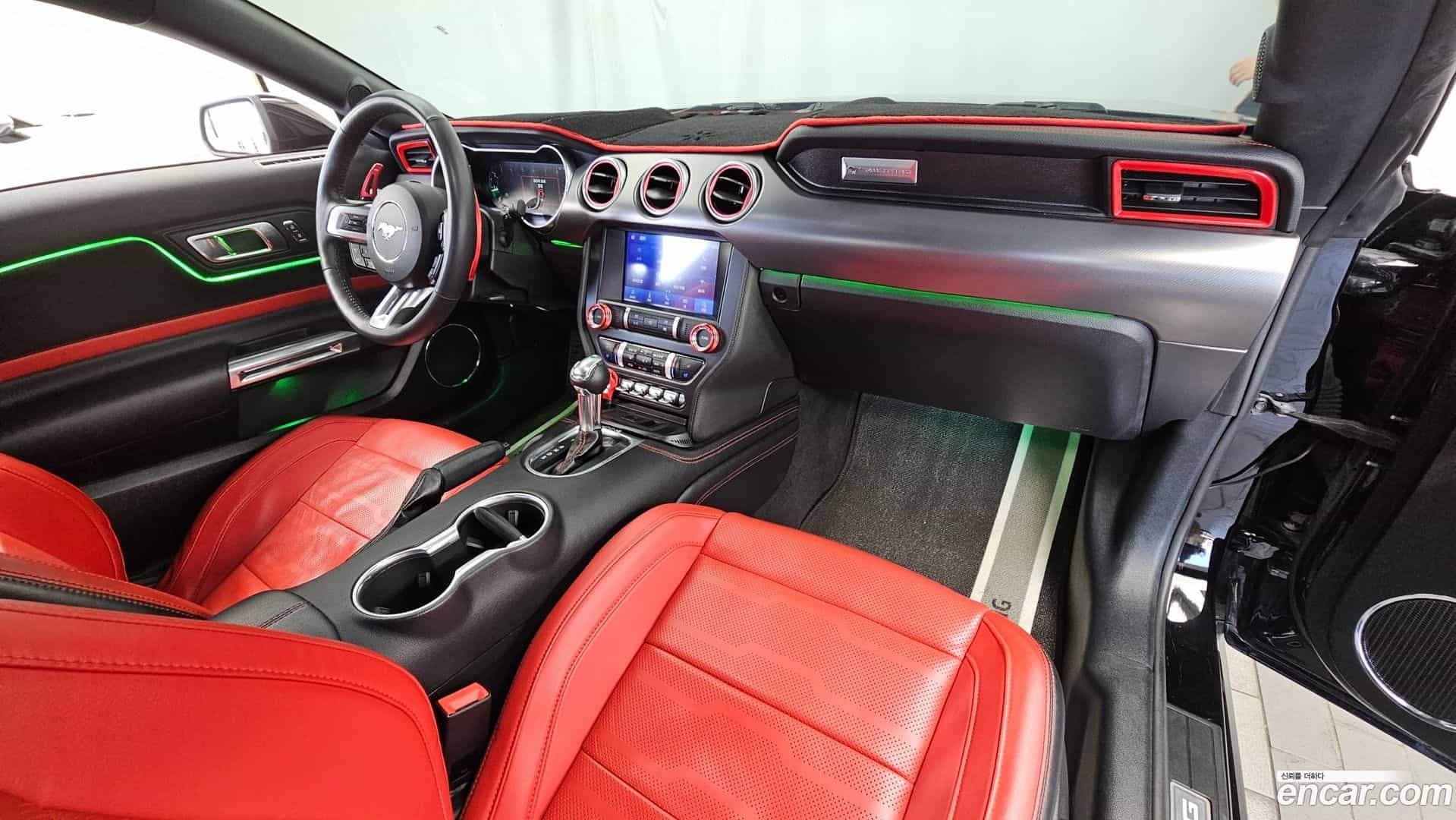 Mustang Ford 2021.7-INNER-007