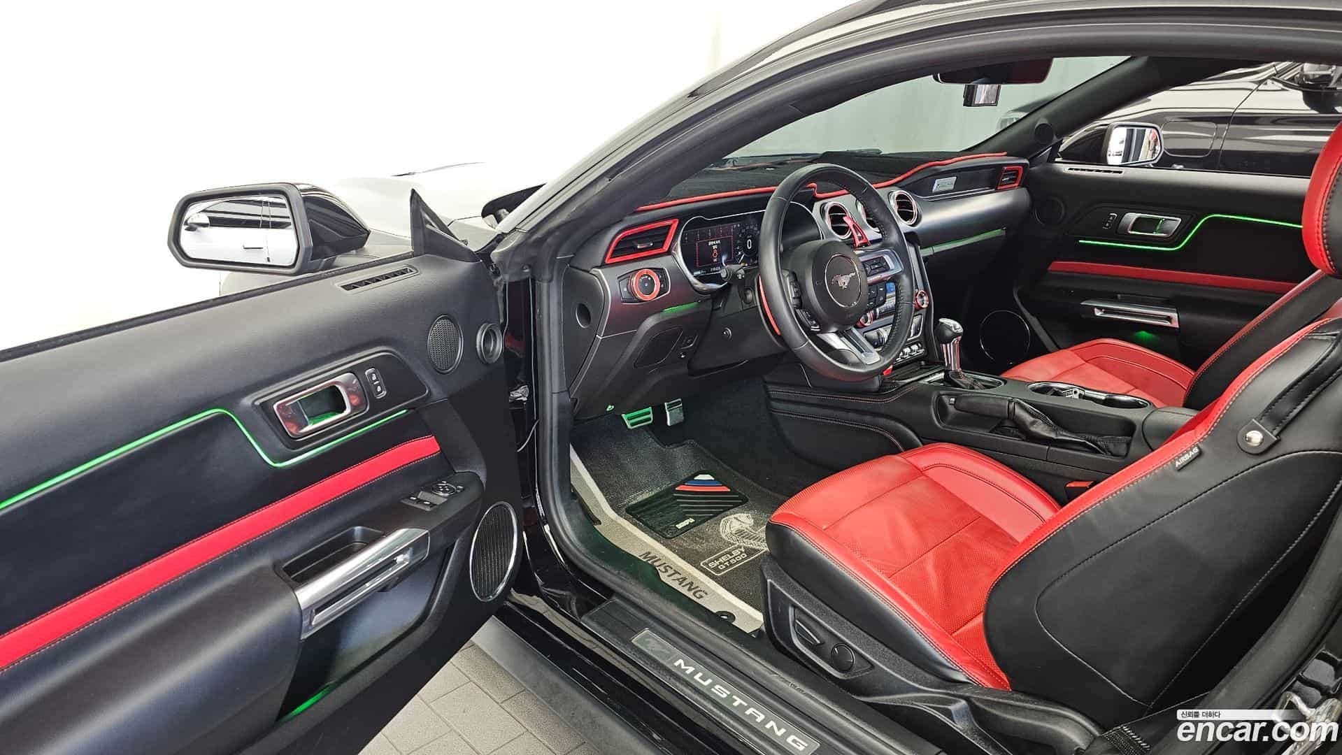 Mustang Ford 2021.7-INNER-010