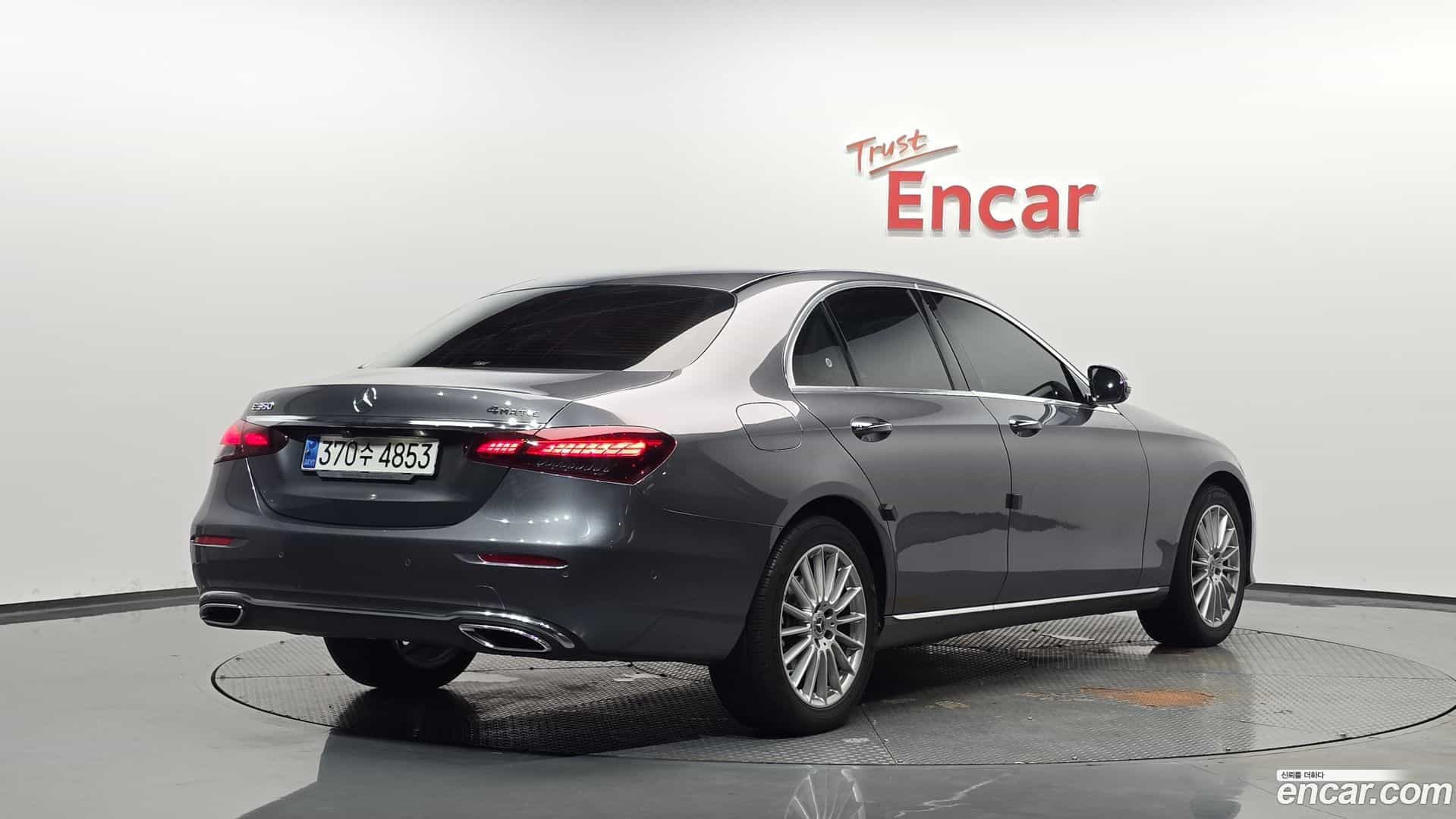 E-Class Mercedes-Benz 2021.0-OUTER-002