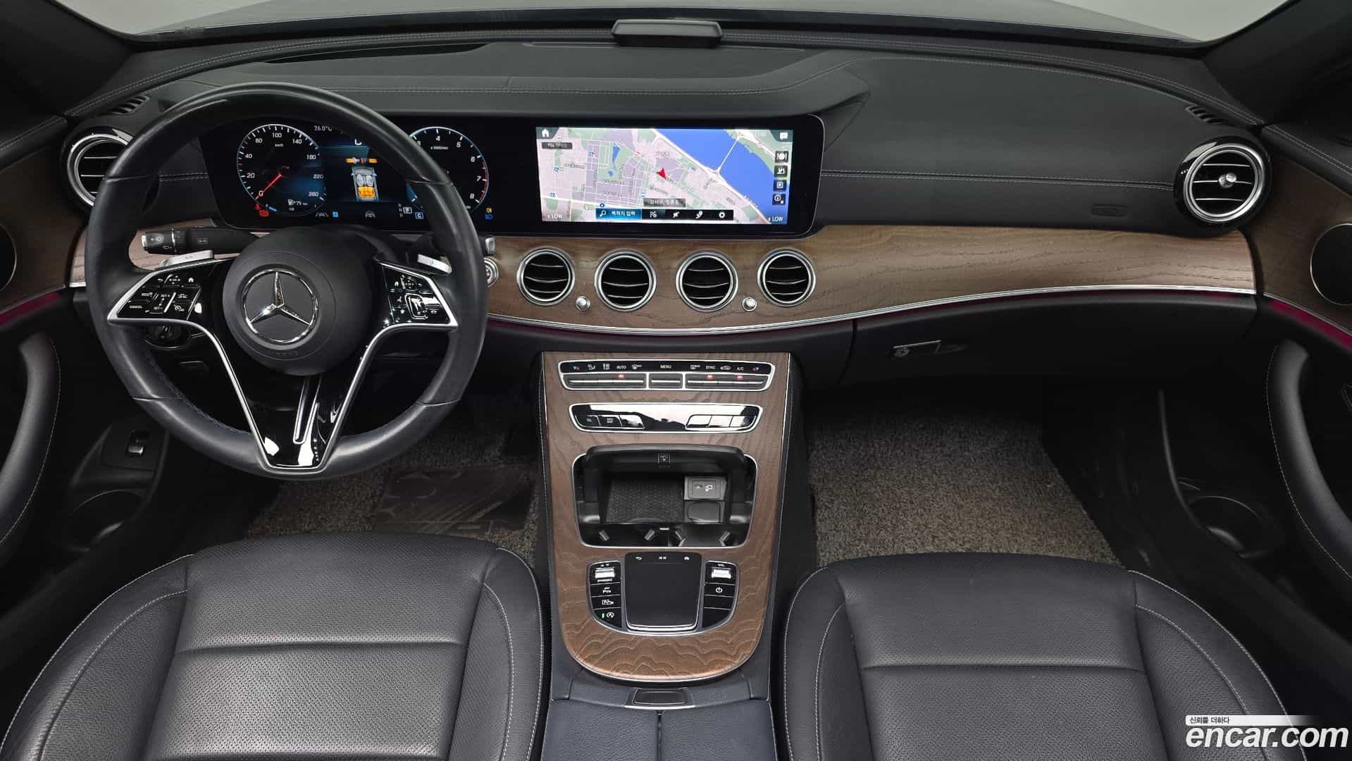 E-Class Mercedes-Benz 2021.0-INNER-007
