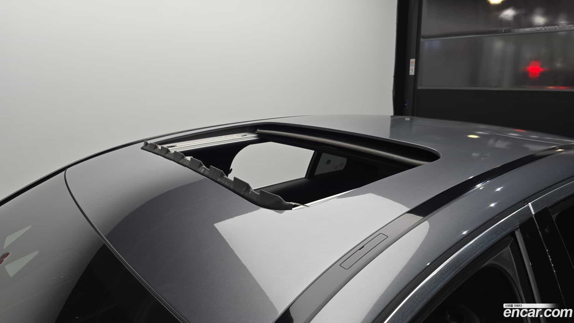 E-Class Mercedes-Benz 2021.0-OPTION-042
