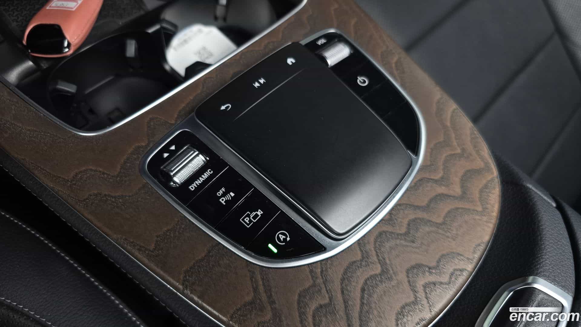 E-Class Mercedes-Benz 2021.0-OPTION-047