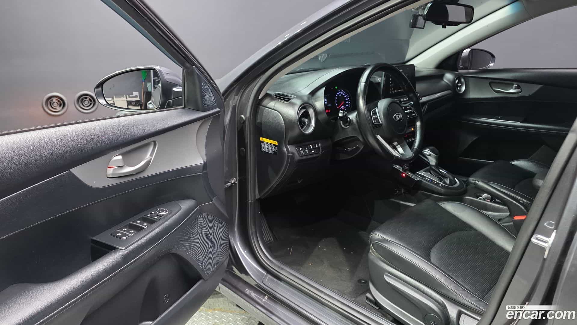 K3 Kia 2019.10-INNER-010